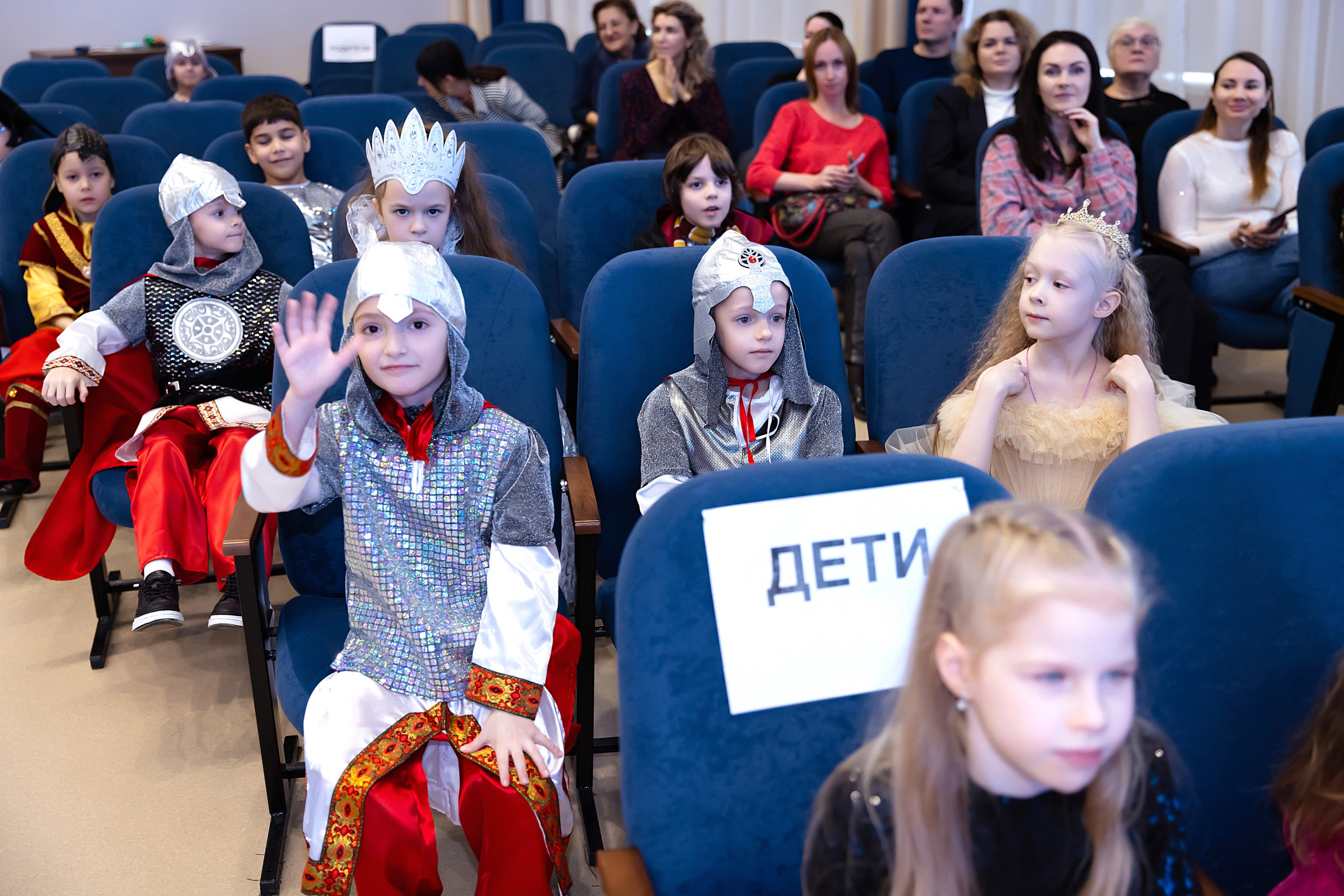 Новогодний праздник 1 В класс! Гимназия № 23. Фотограф и Видеограф в Краснодаре Юлия Солодченко