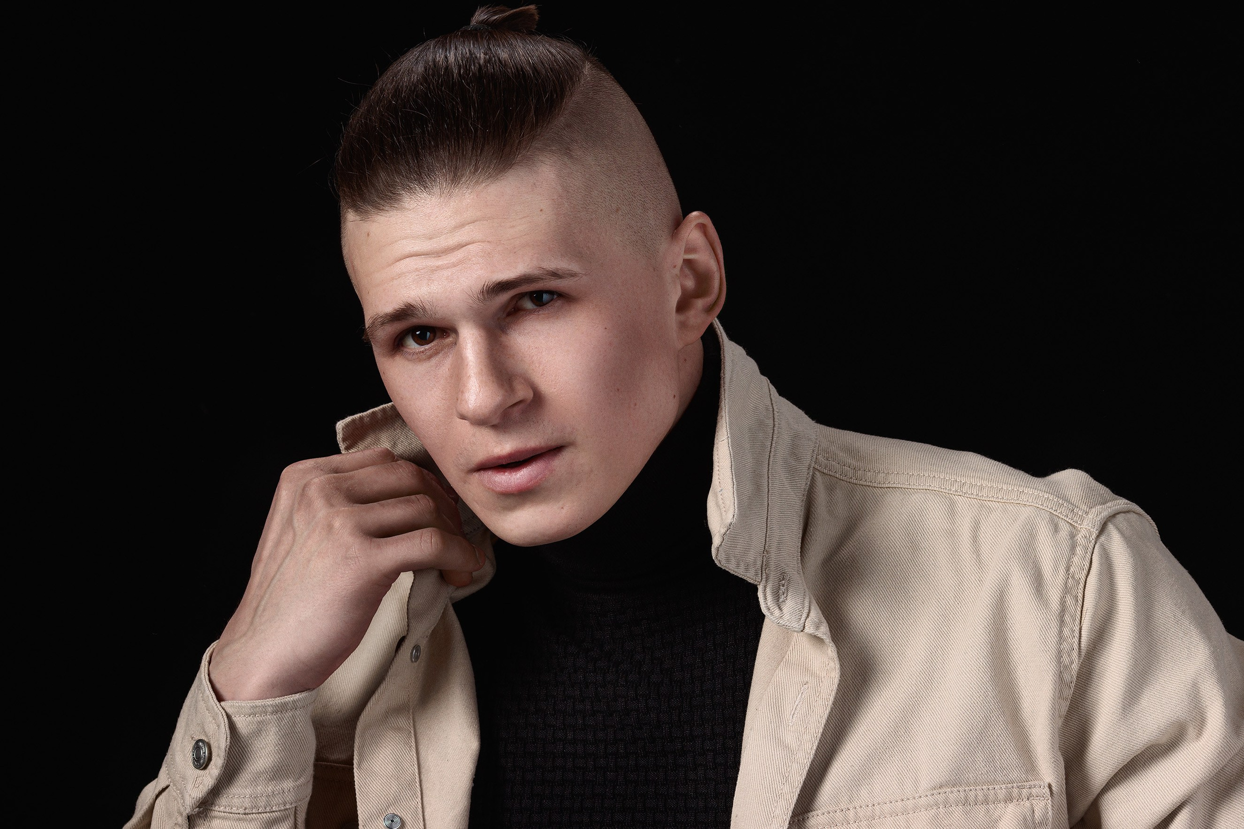 Мужской портрет. Фотосессия в Efimov Studio. Портретный фотограф во Владивостоке Сергей Ефимов. #СергейЕфимовФото