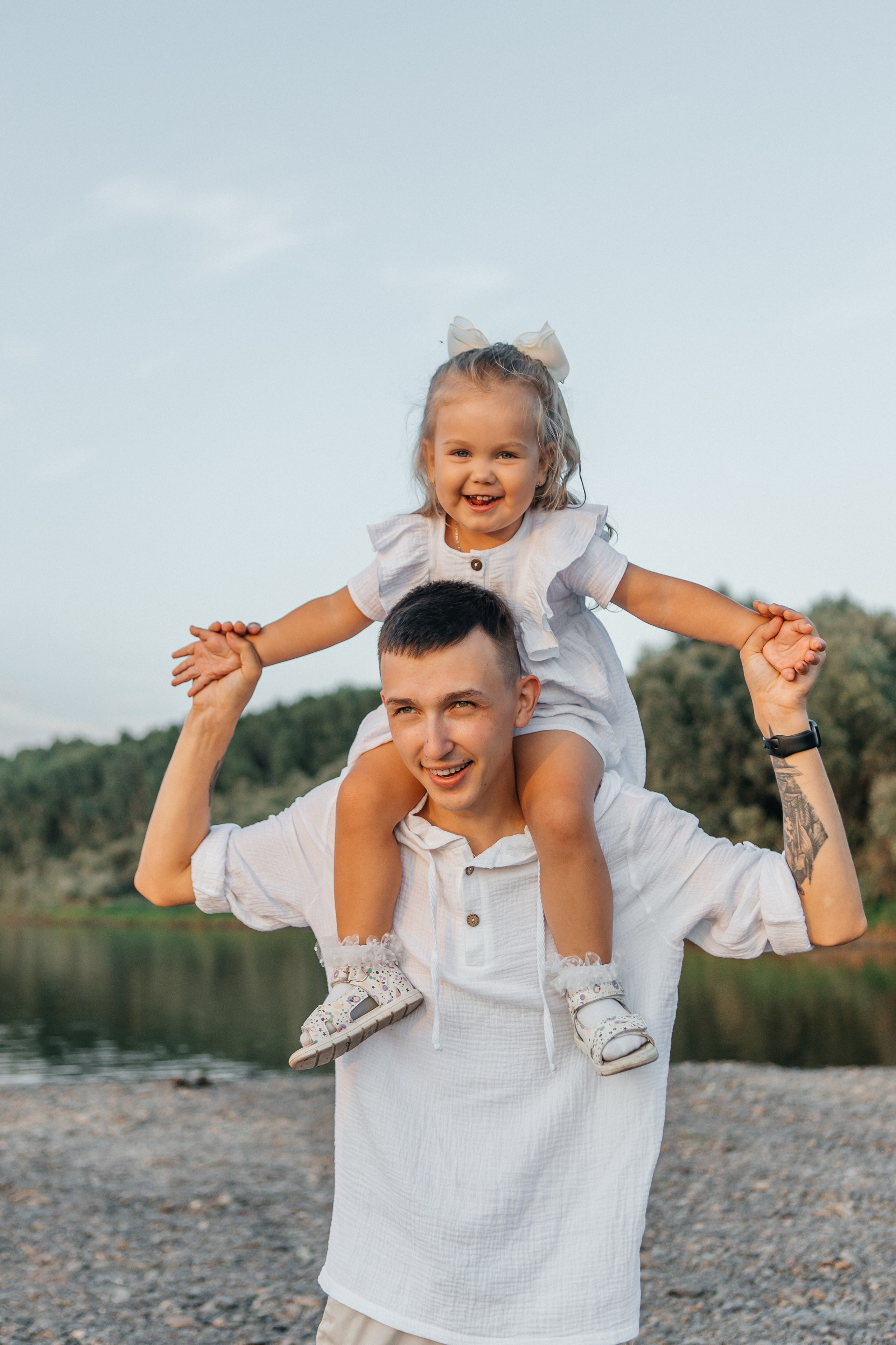 Семейная фотосессия на закате. Дарья Белякова. Свадебный, детский и семейный фотограф в городе Бийск