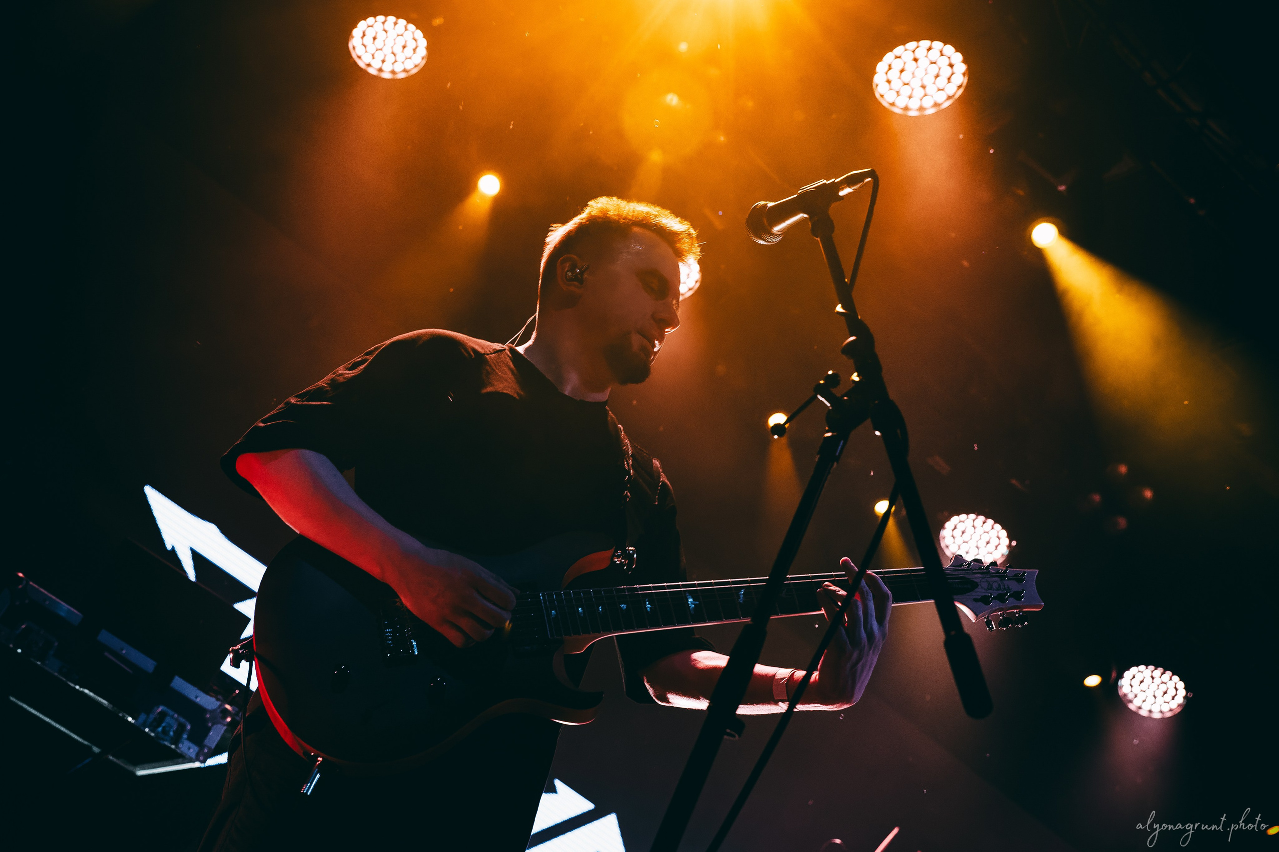 Таймсквер, фоторепортаж, СПБ, Космонавт, 14.11.2025. Алена Адрианова: фотограф в Санкт-Петербурге
