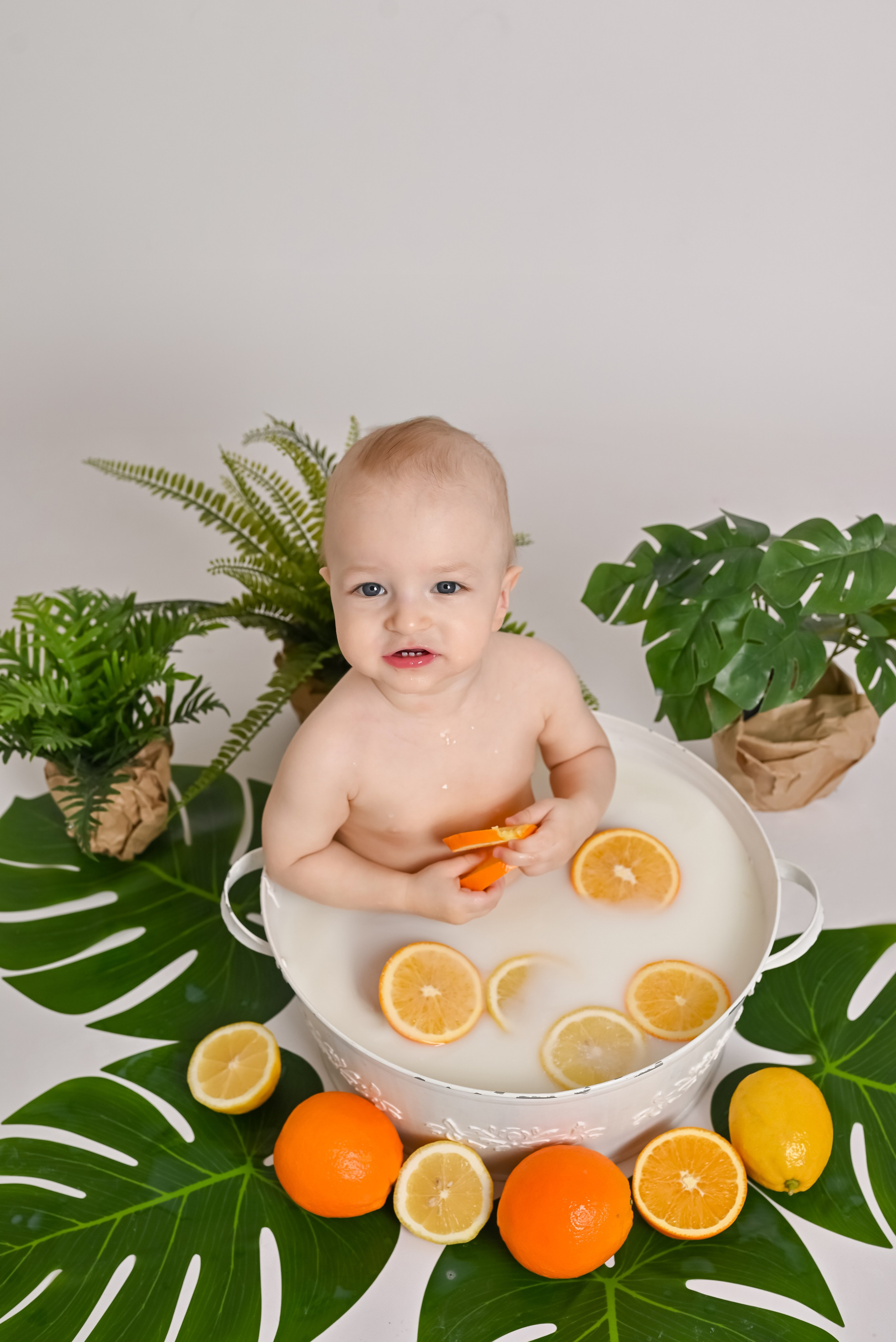 Паше 1 годик. Фотограф новорожденных в Норильске Виктория Шагалиева