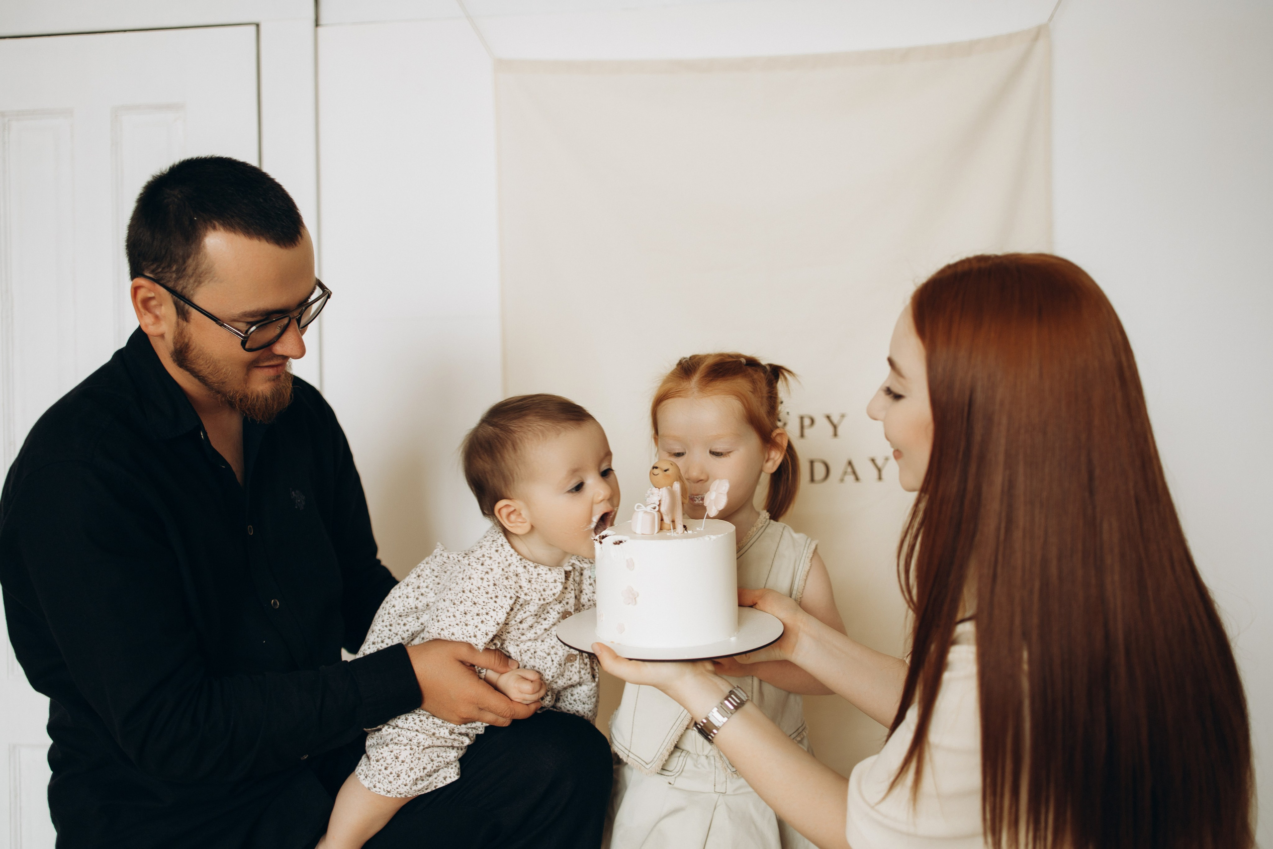 Эмилии годик. Самый теплый фотограф в Краснодаре Рябоконь Ксения