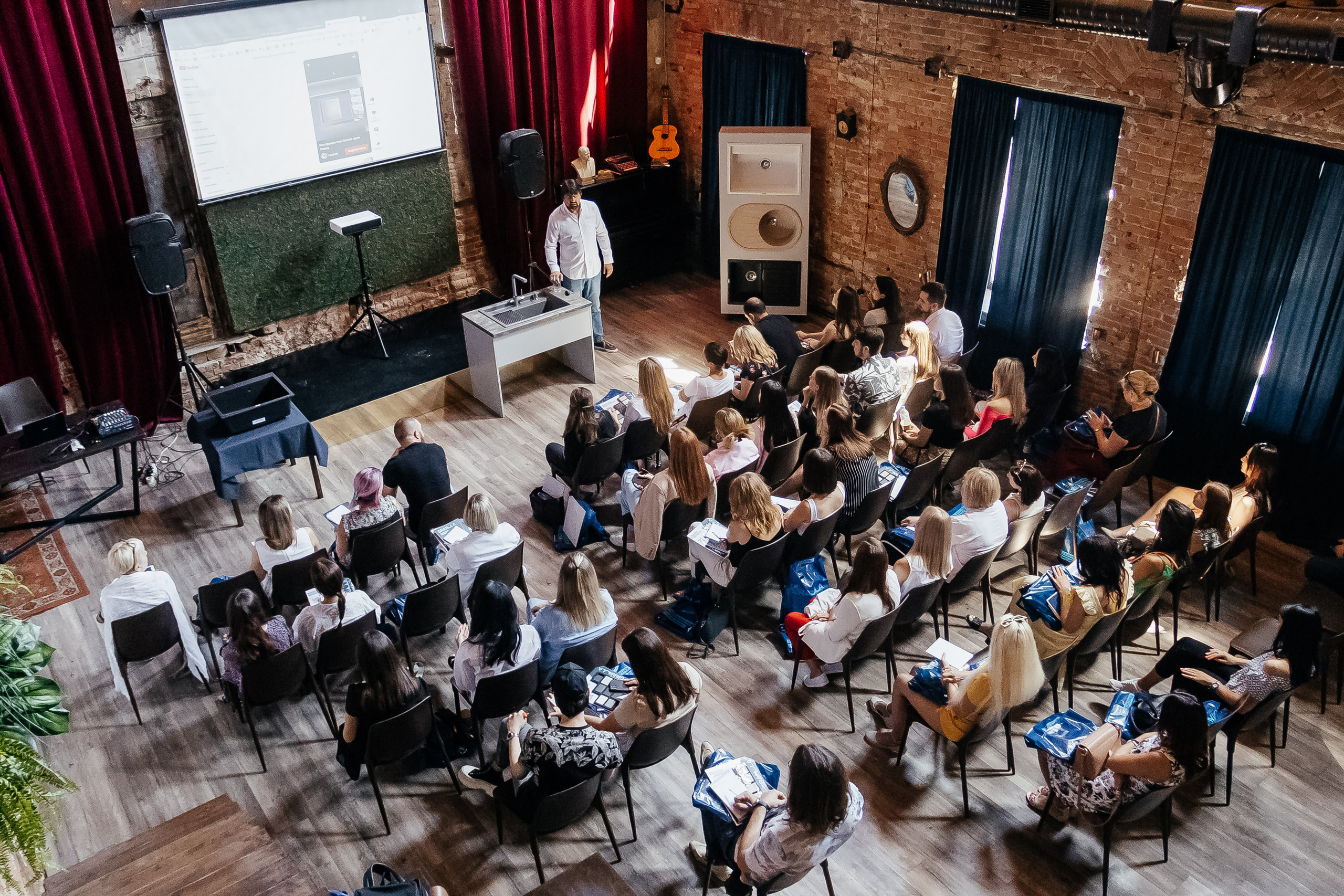 Семинар компании Granula. Контент фотограф в Ростове-на-Дону Мардус Павел