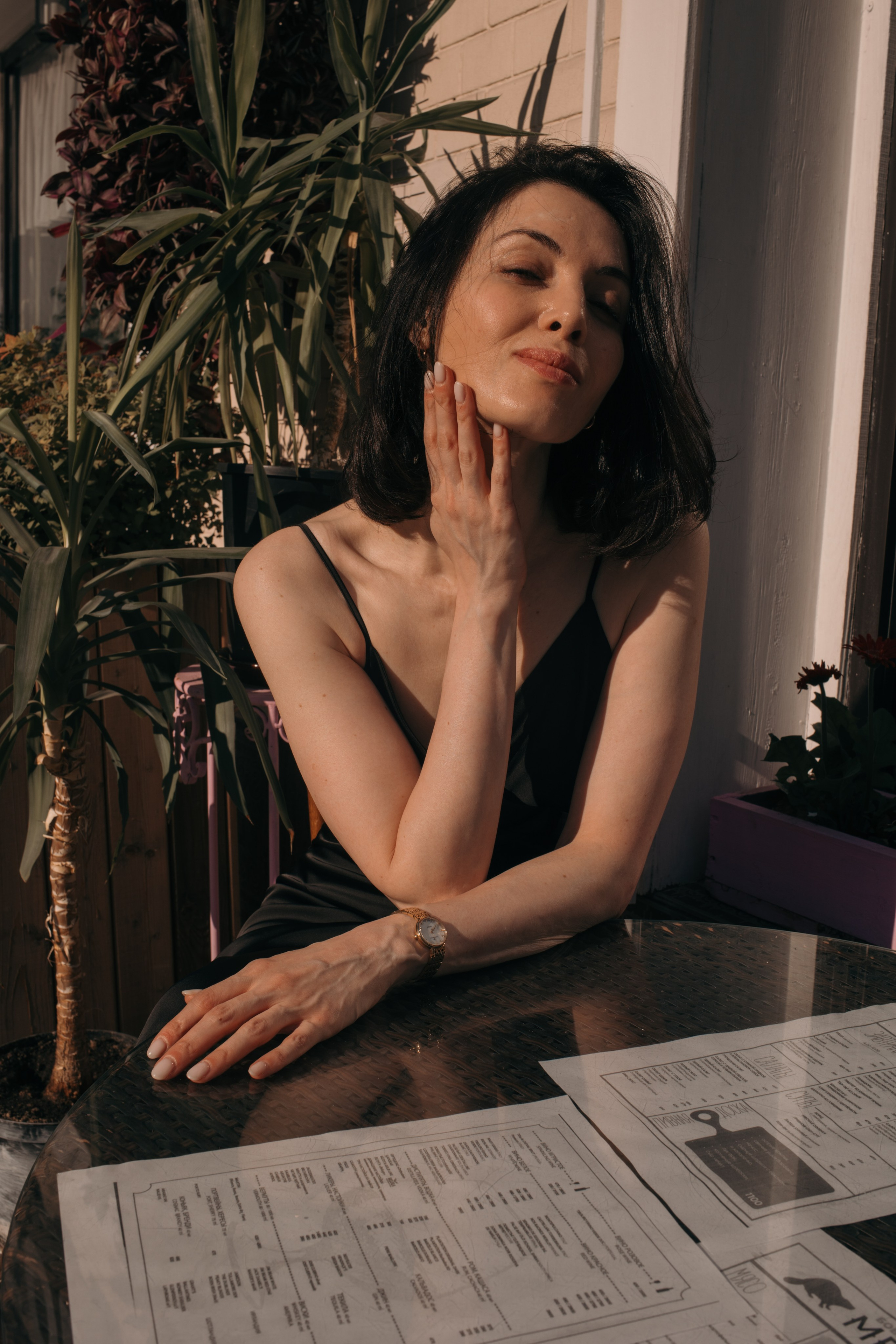 ОЛЯ. Я фотограф из Москвы к Вашим услугам