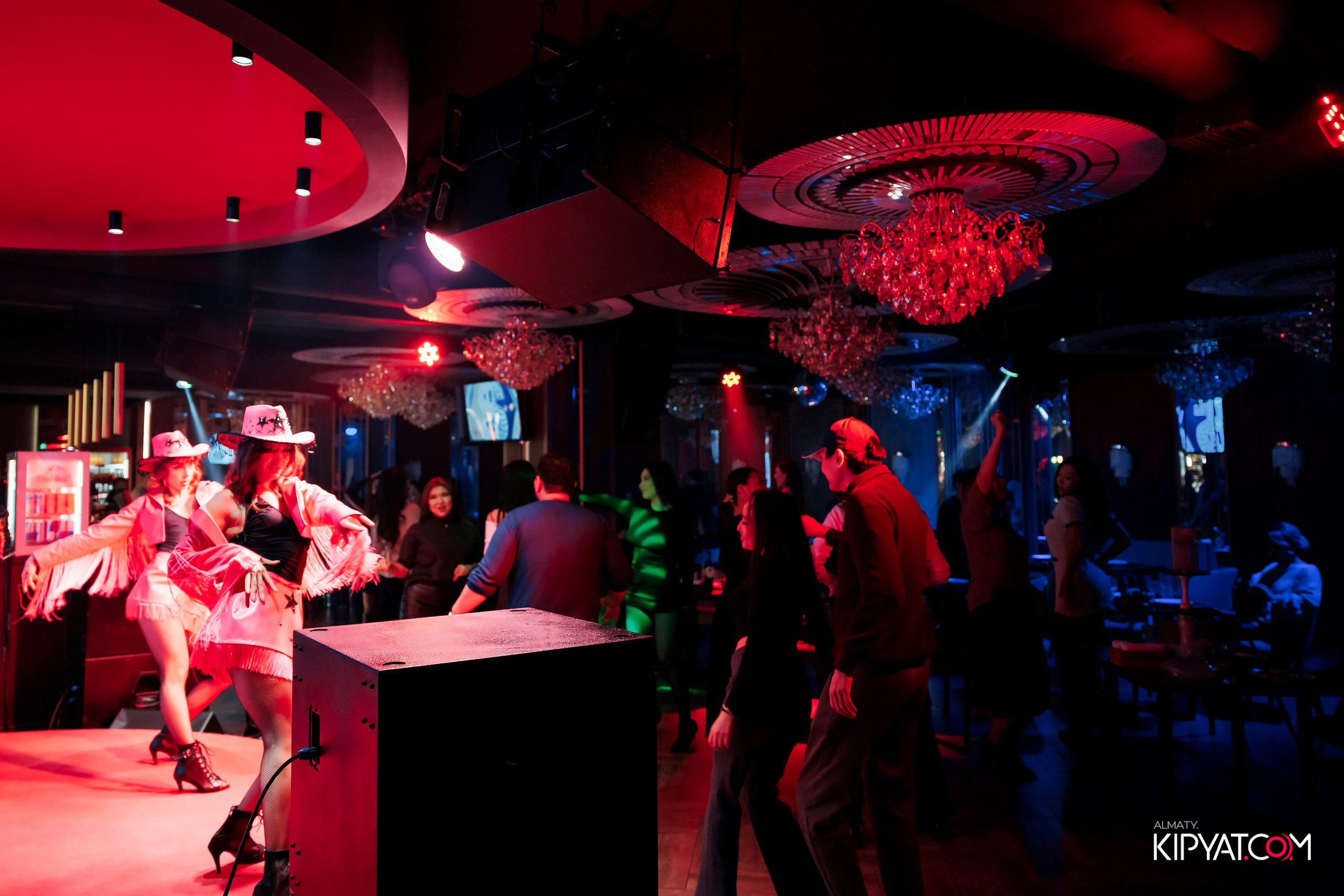 ЗАЯ, НА БИС. КИПЯТКОМ АЛМАТЫ! Фотосъемка мероприятий в Алматы