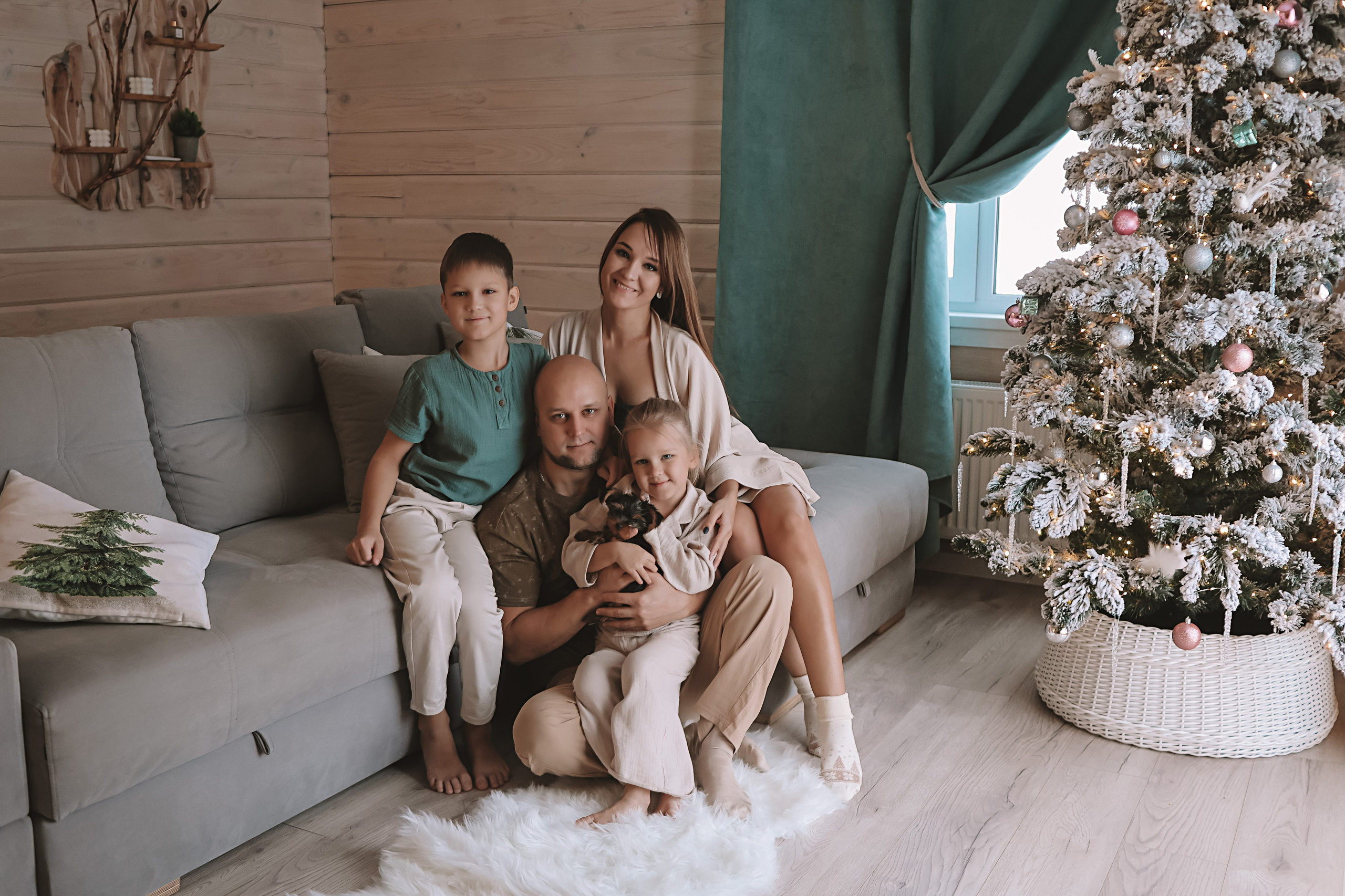 Домашняя. Семейный фотограф Тюмень, фотограф на роды Салмина Мария