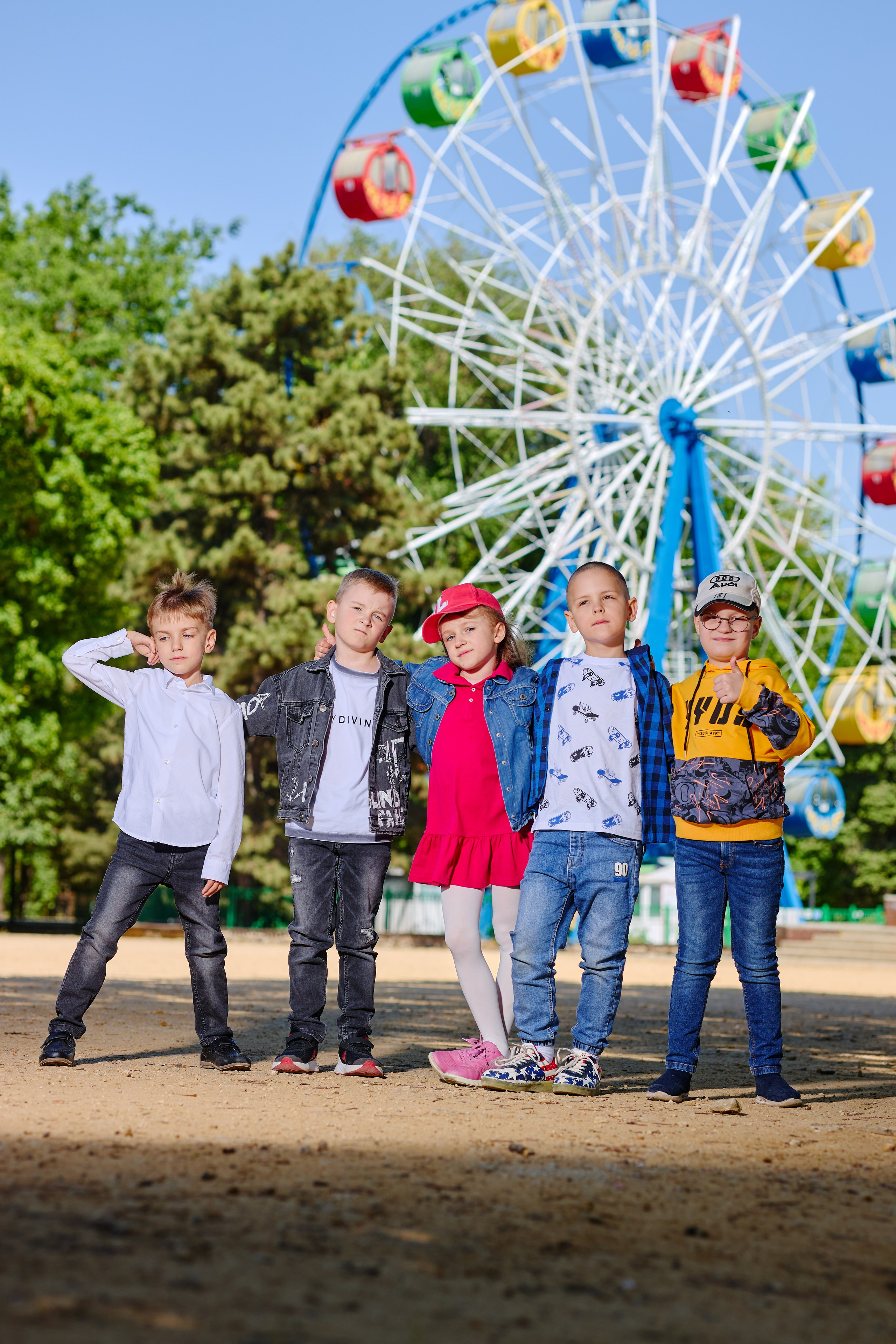 Сьемка в парке для выпускного альбома детский садик № 20. Фотограф Выпускные альбомы Таганрог Сергей Коробченко