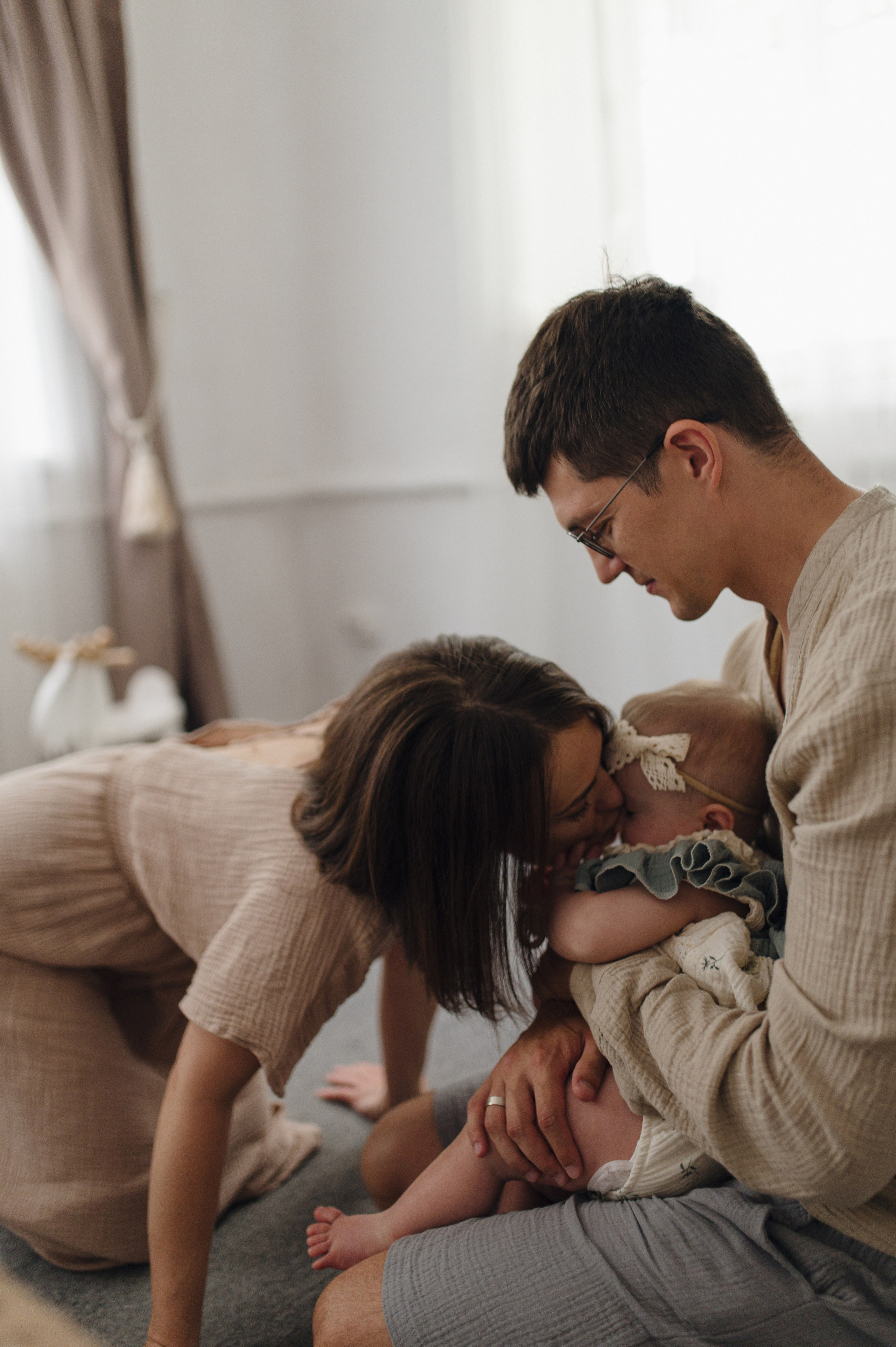 Ульяна, Яша и Лия. Домашняя история. Свадебный фотограф Москва и Санкт-Петербург. Анастасия Чудина