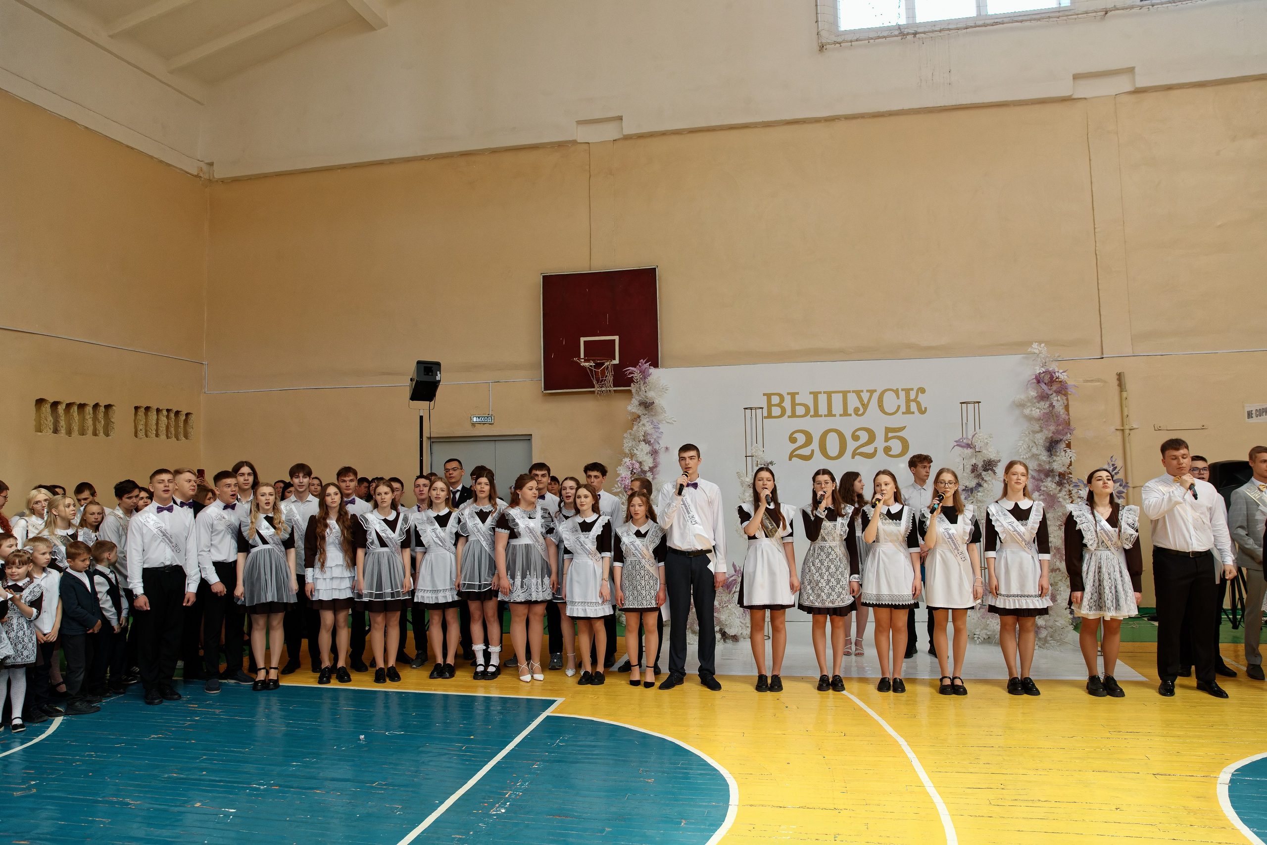 Последний звонок Школа № 42. Семейный фотограф — Макс Белогрудов