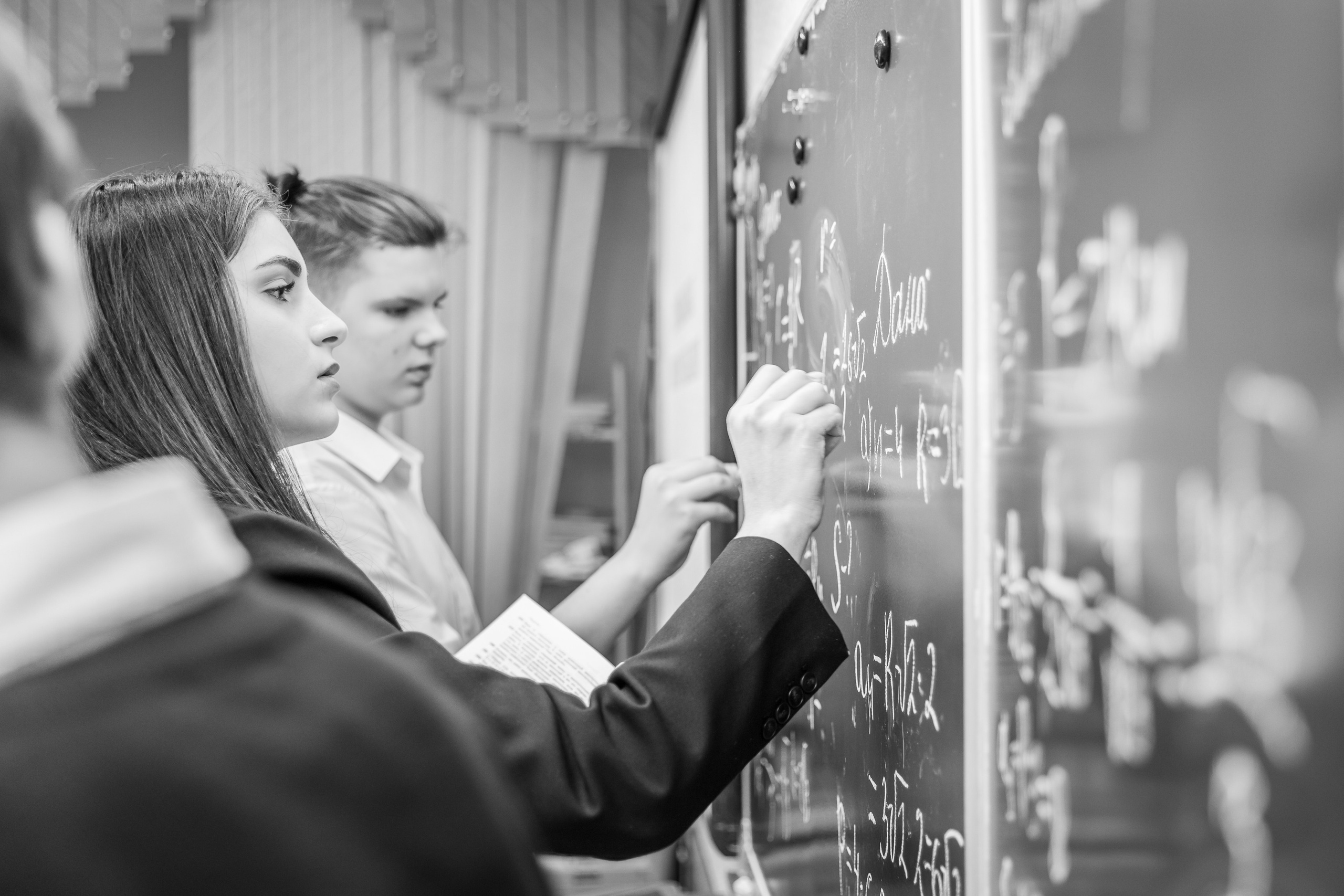 ОТ ЗВОНКА ДО ЗВОНКА. Марина Ушакова. Фотограф. Выпускные альбомы. г. Краснодар