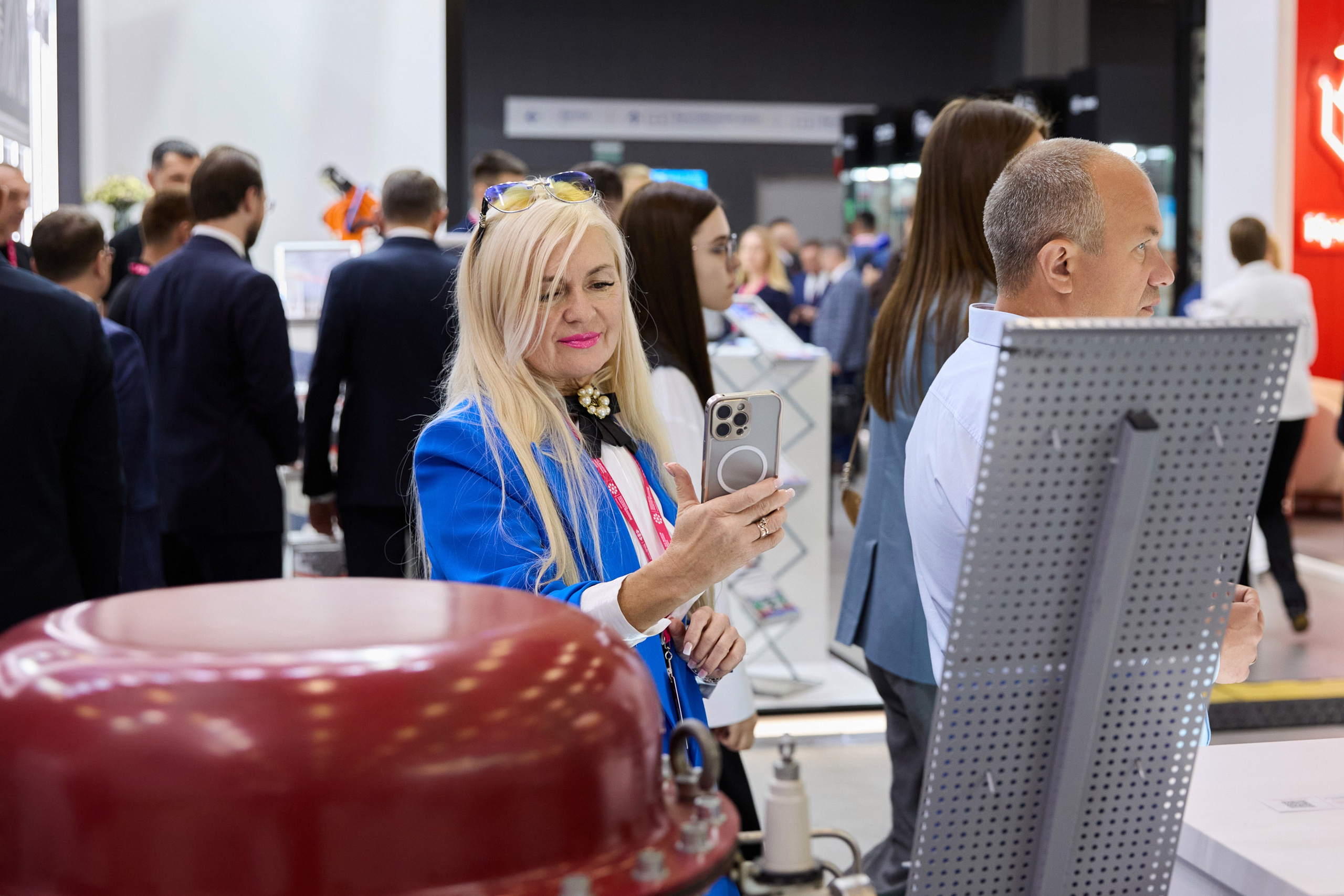 Выставка. Свадебная, репортажная фотосъемка и видеосъемка в Минске. Илья и Юлия Ширмановы. Фотограф | Видеограф | Минск