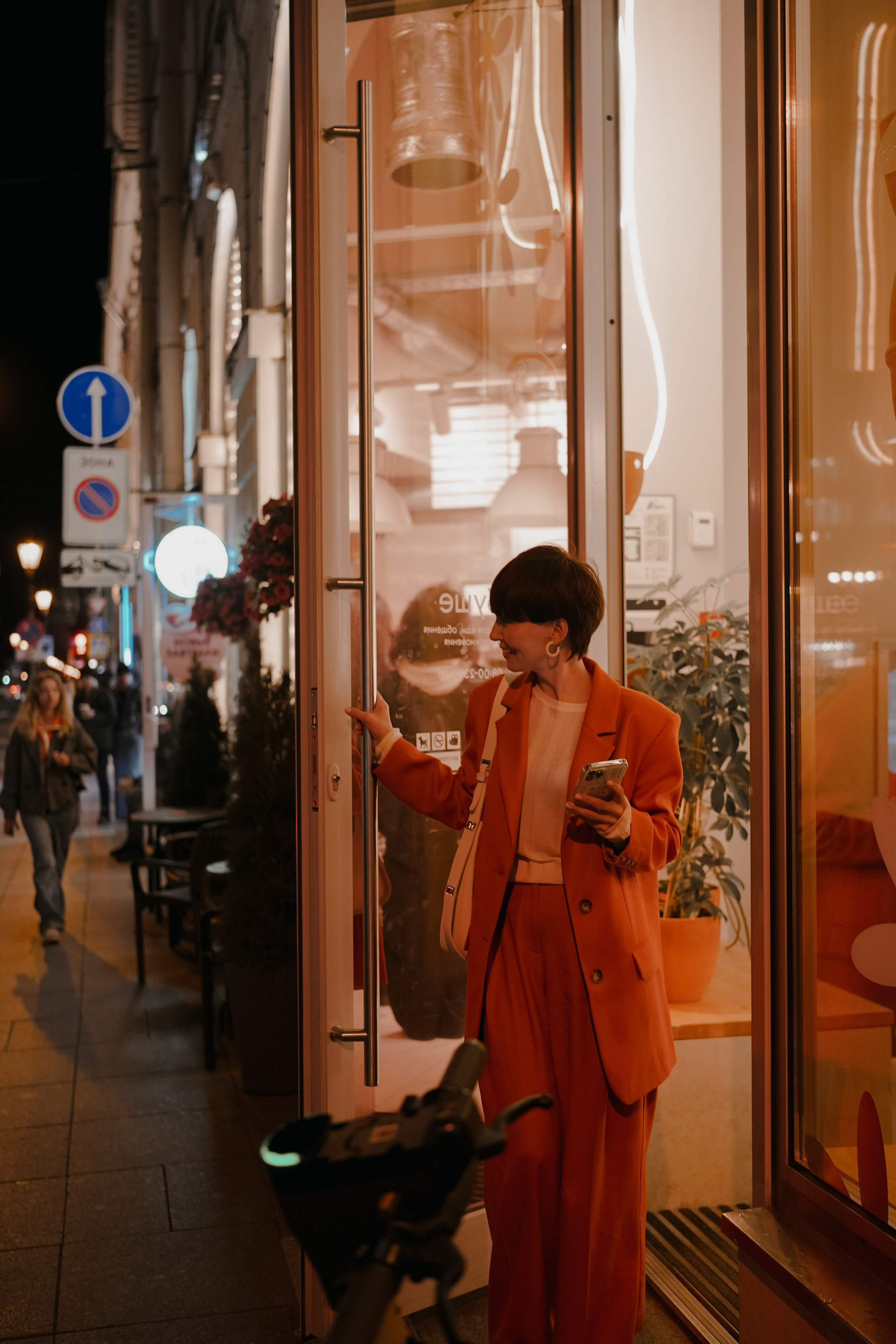 Индивидуальная фотосессия на улице (уличная). Фото и видео съемка