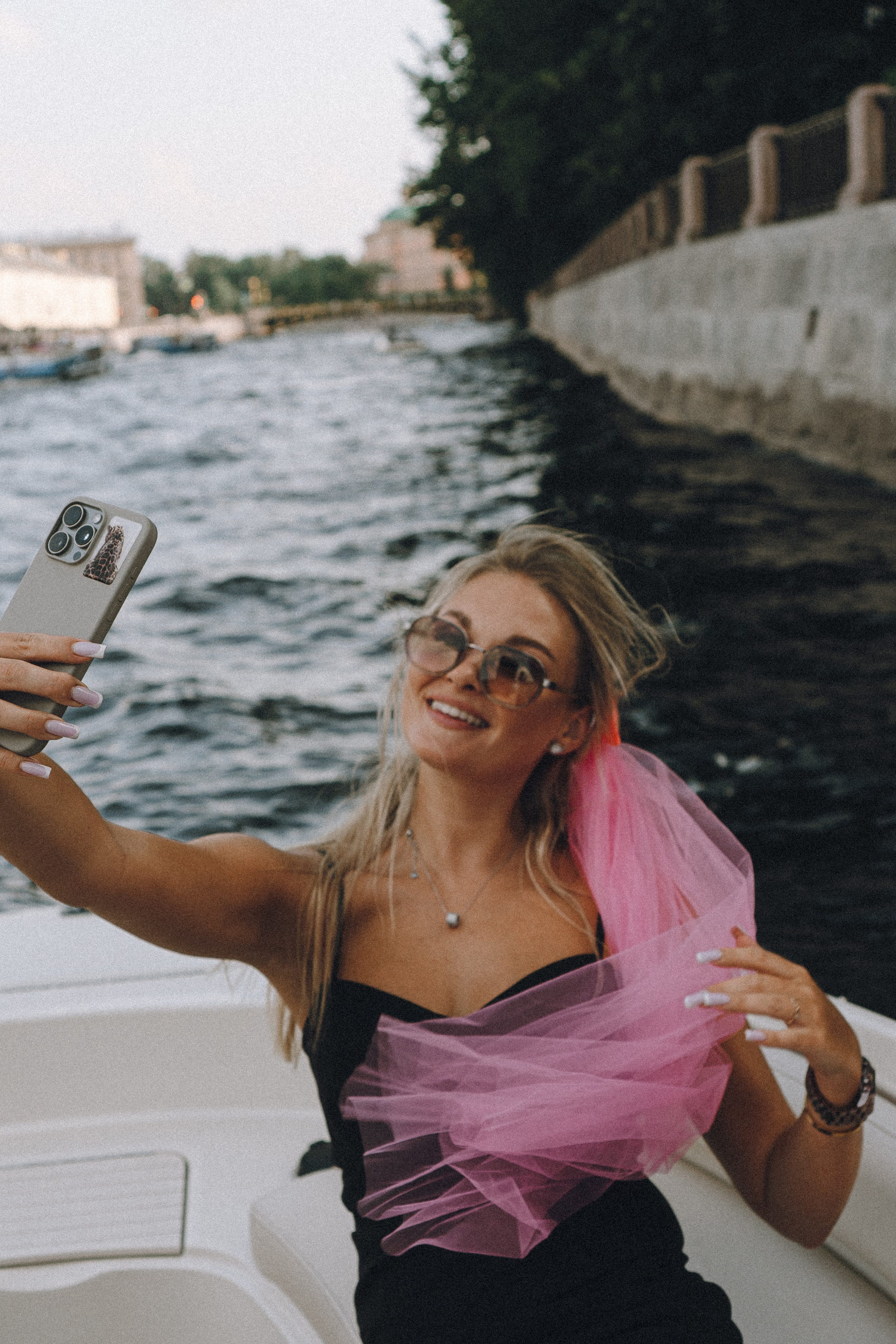 ДЕВИЧНИК НА КАТЕРЕ. Профессиональный фотограф, Санкт-Петербург — Виктория Богомолова