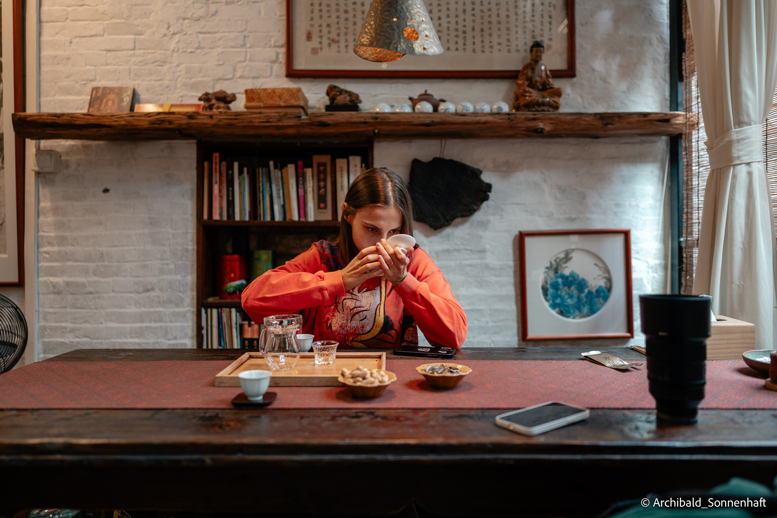 Walking in GZ, sunday. Photographer in Guangzhou, China. Archibald Sonnenhaft