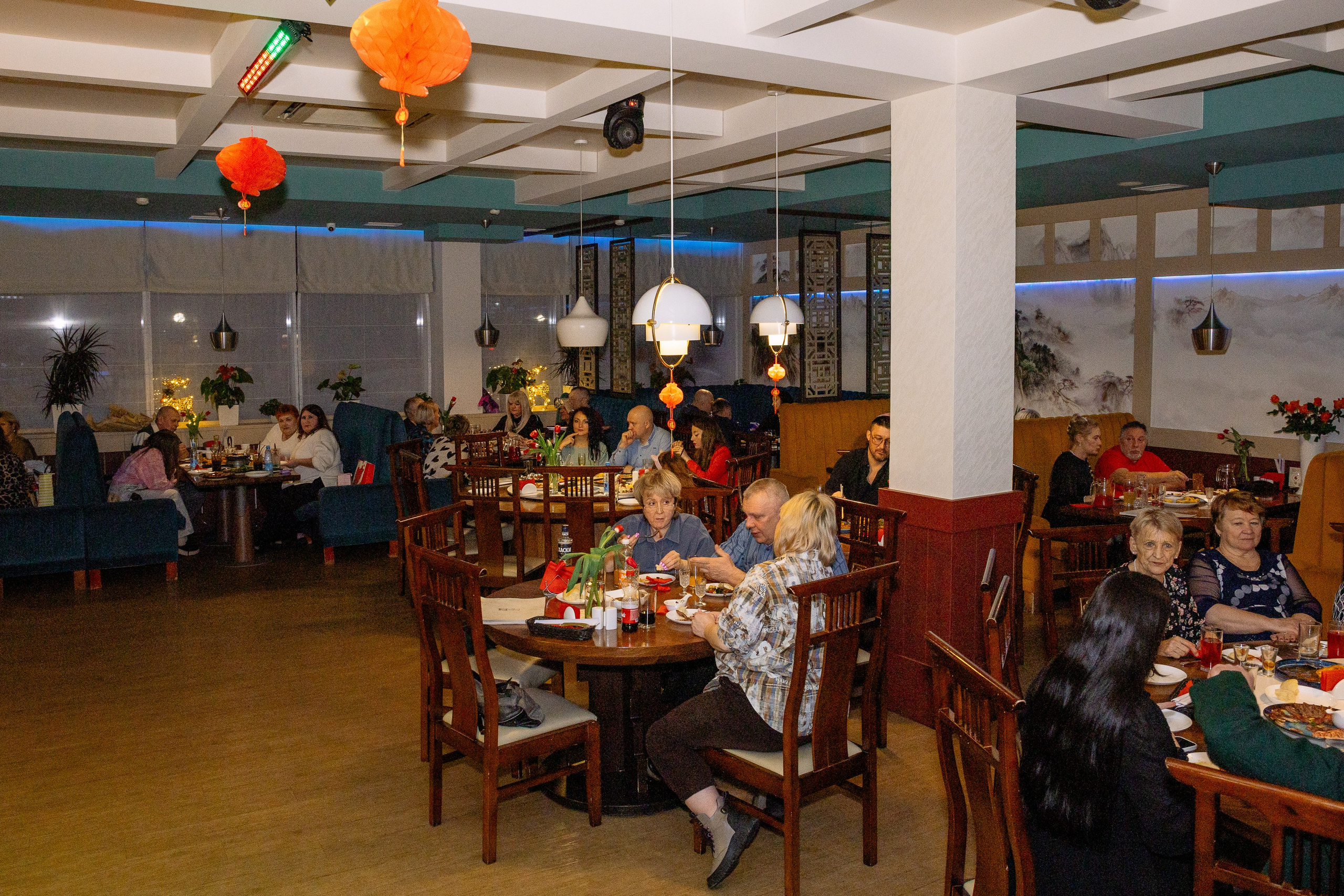 Вечеринка в кафе Sinlun. Фотограф Юлия Мальцева