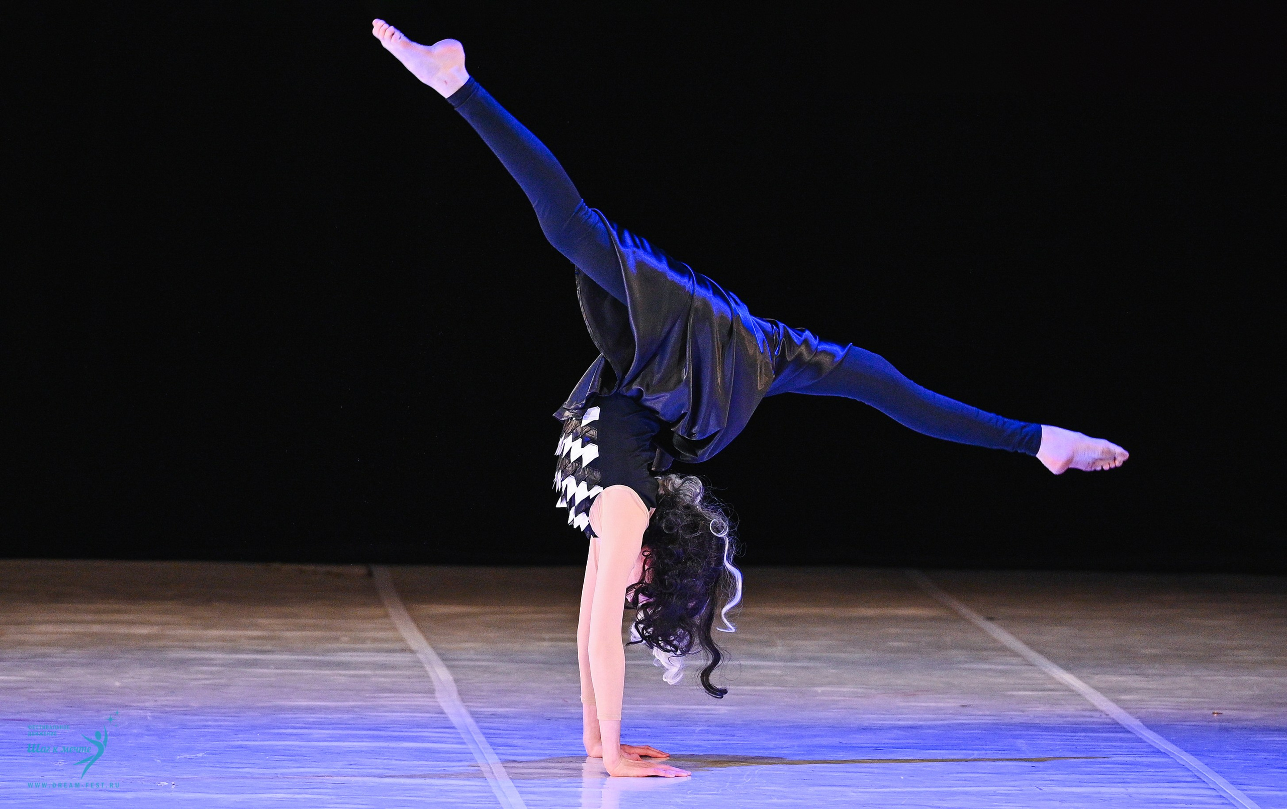 15.03.2025 «Моя Сцена» Фестивальное движение «Шаг к мечте» г. Москва. Медиастудия Фото Концепт