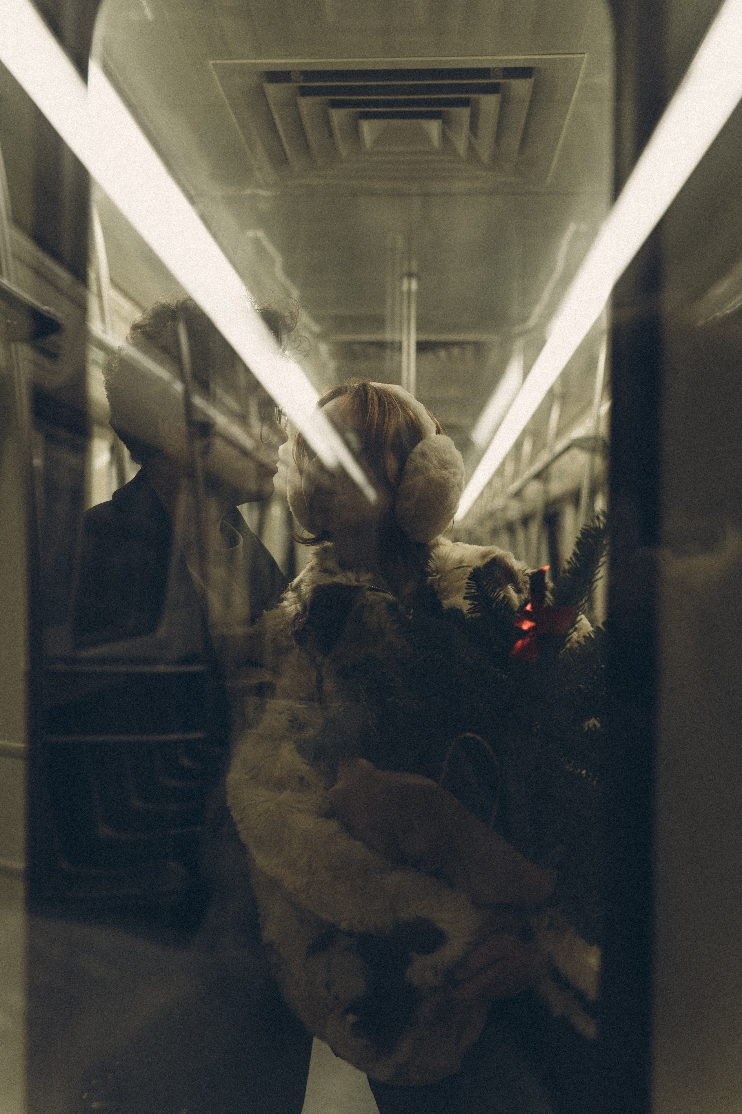 НОВОГОДНЯЯ ФОТОСЕСИИЯ ПАРЫ В МЕТРО ЛЮБОВЬ. Профессиональный фотограф, Санкт-Петербург — Виктория Богомолова