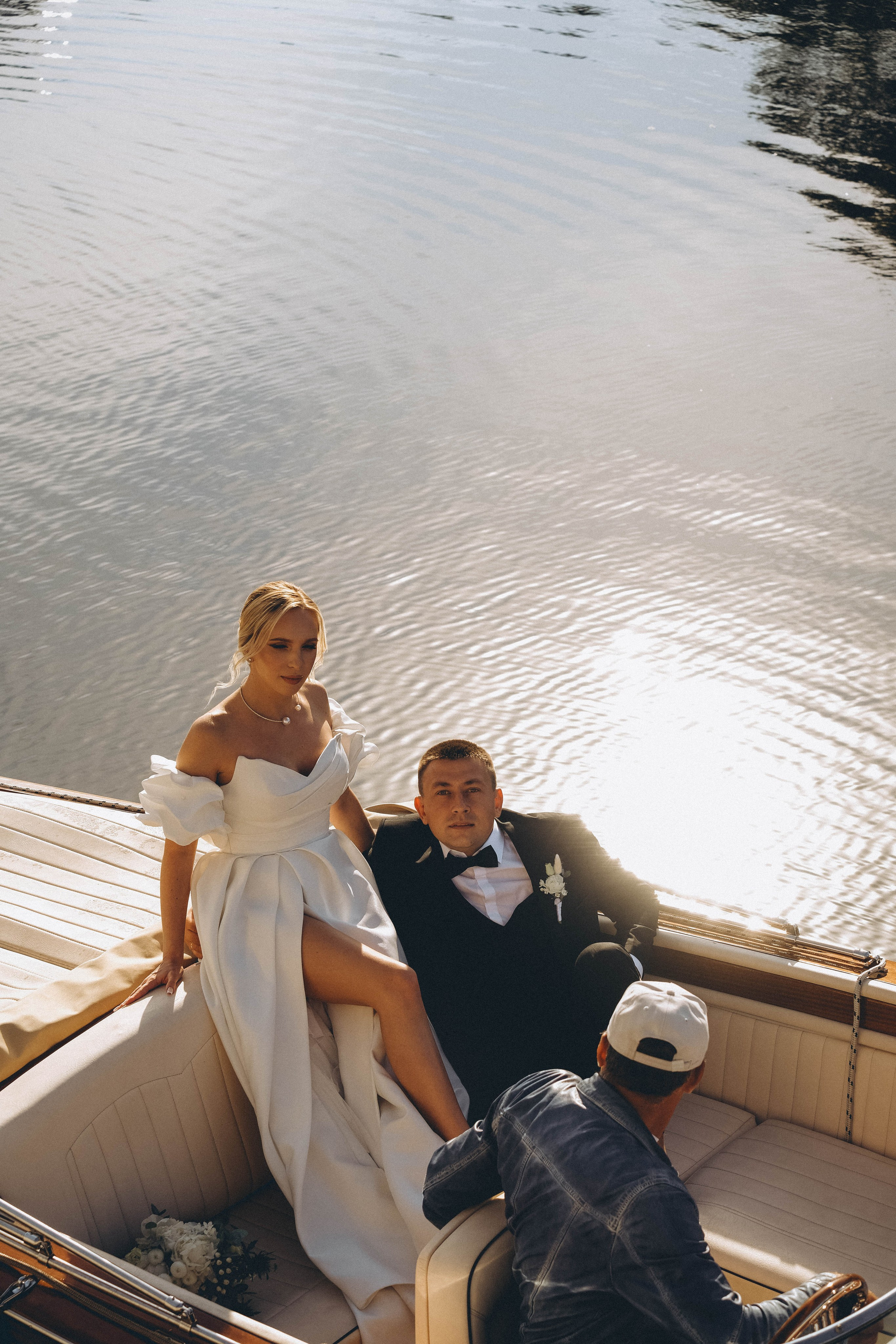 СВАДЕБГНАЯ ПРОГУЛКА ПО КАНАЛ САНКТ-ПЕТЕРБУРГА НА КАТЕРЕ. Профессиональный фотограф, Санкт-Петербург — Виктория Богомолова