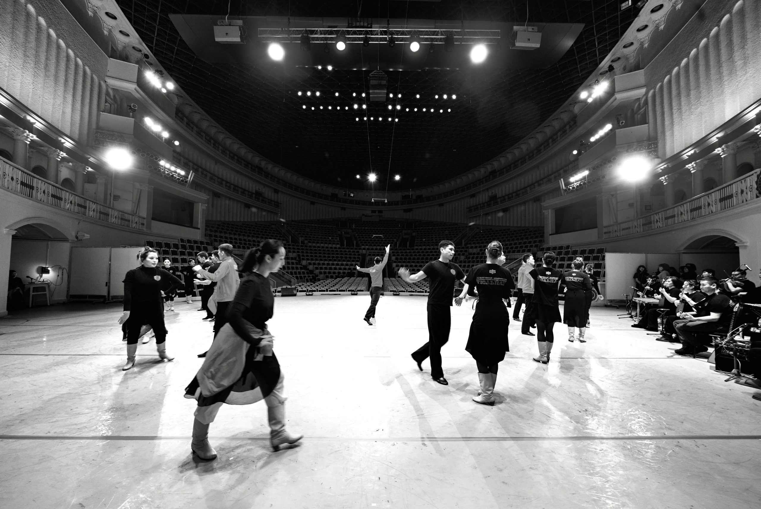 Ансамбль «Тюльпан». Фотограф Николай Костюк