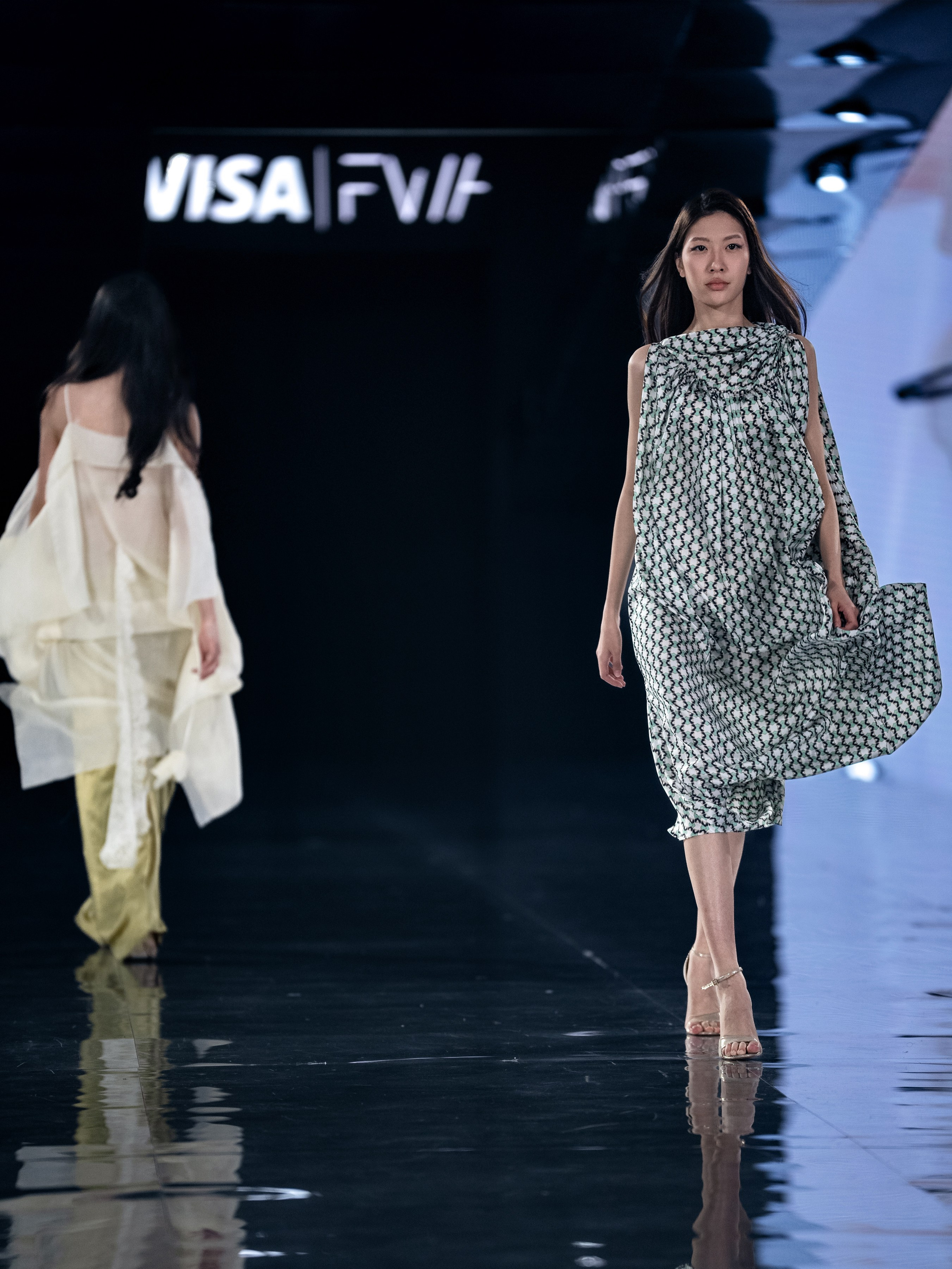 Visa Fashion Week Sako. Сайт Алматинского НЮ АРТ, будуар и фэшн фотографа Дениса Карпенко