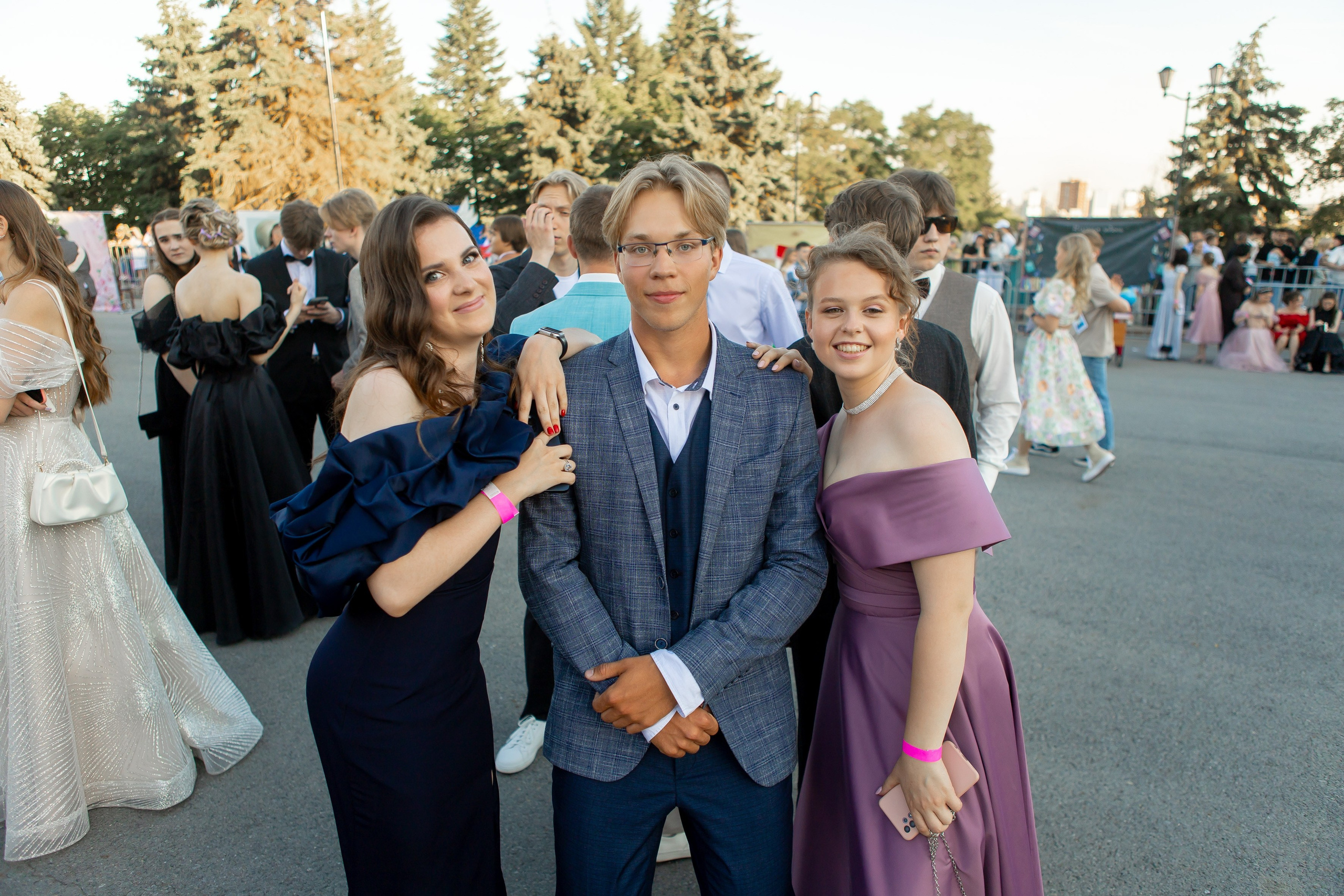 Выпускной Гимназия 12 2024 г. Свадебный и портретный Фотограф в Липецке Дмитрий Котюков