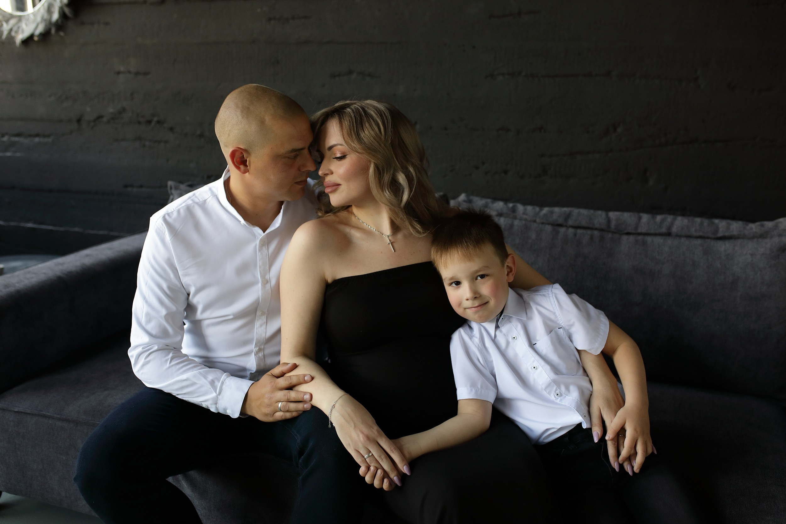 Фотосессии в ожидании малыша. Свадебный и семейный фотограф и видеограф в Екатеринбурге Полянские Тимур и Анастасия