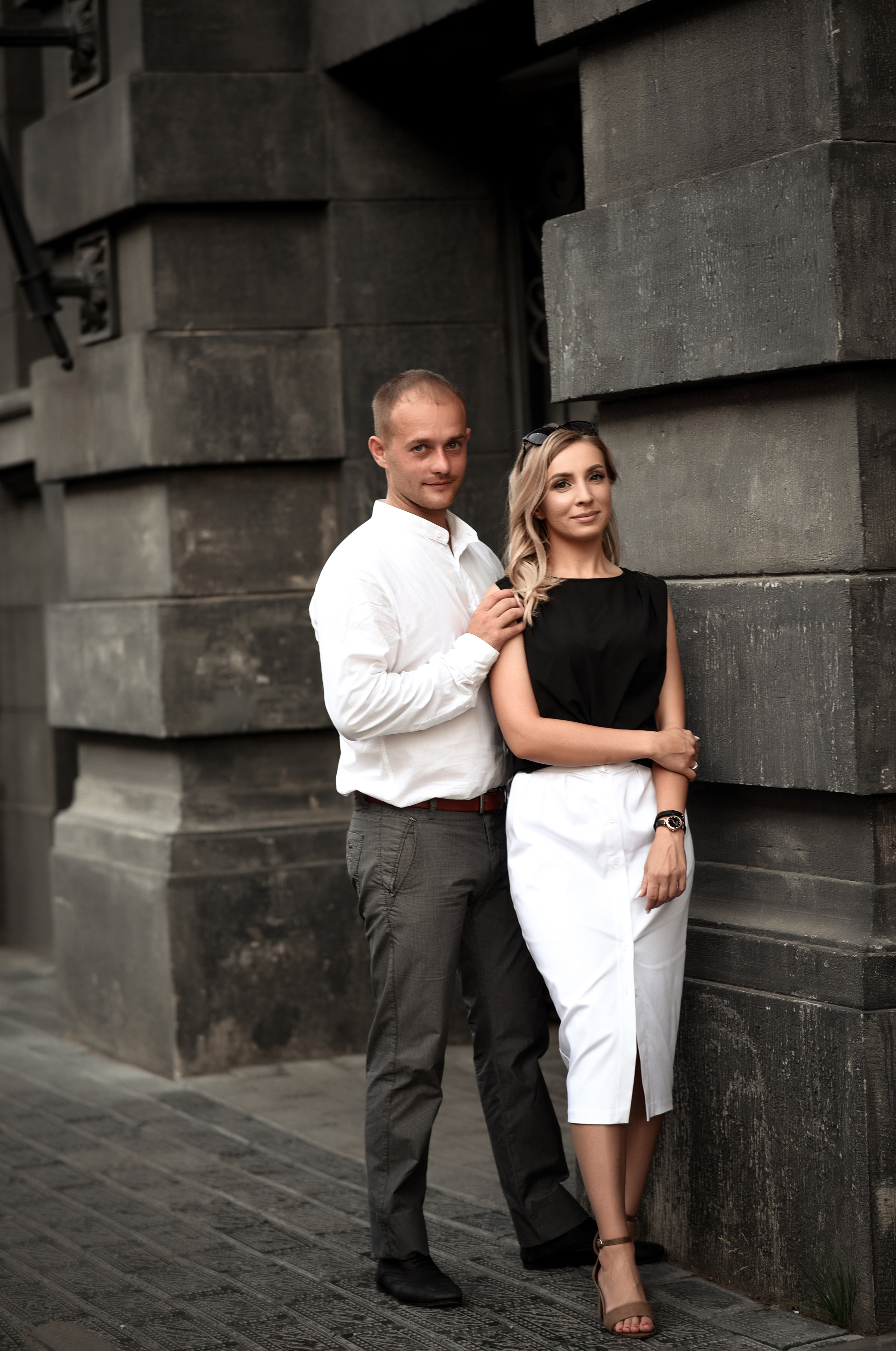 Love story в двух локациях город и природа. Свадебный, семейный, детский, контент фотограф в Омске Максим Ильин