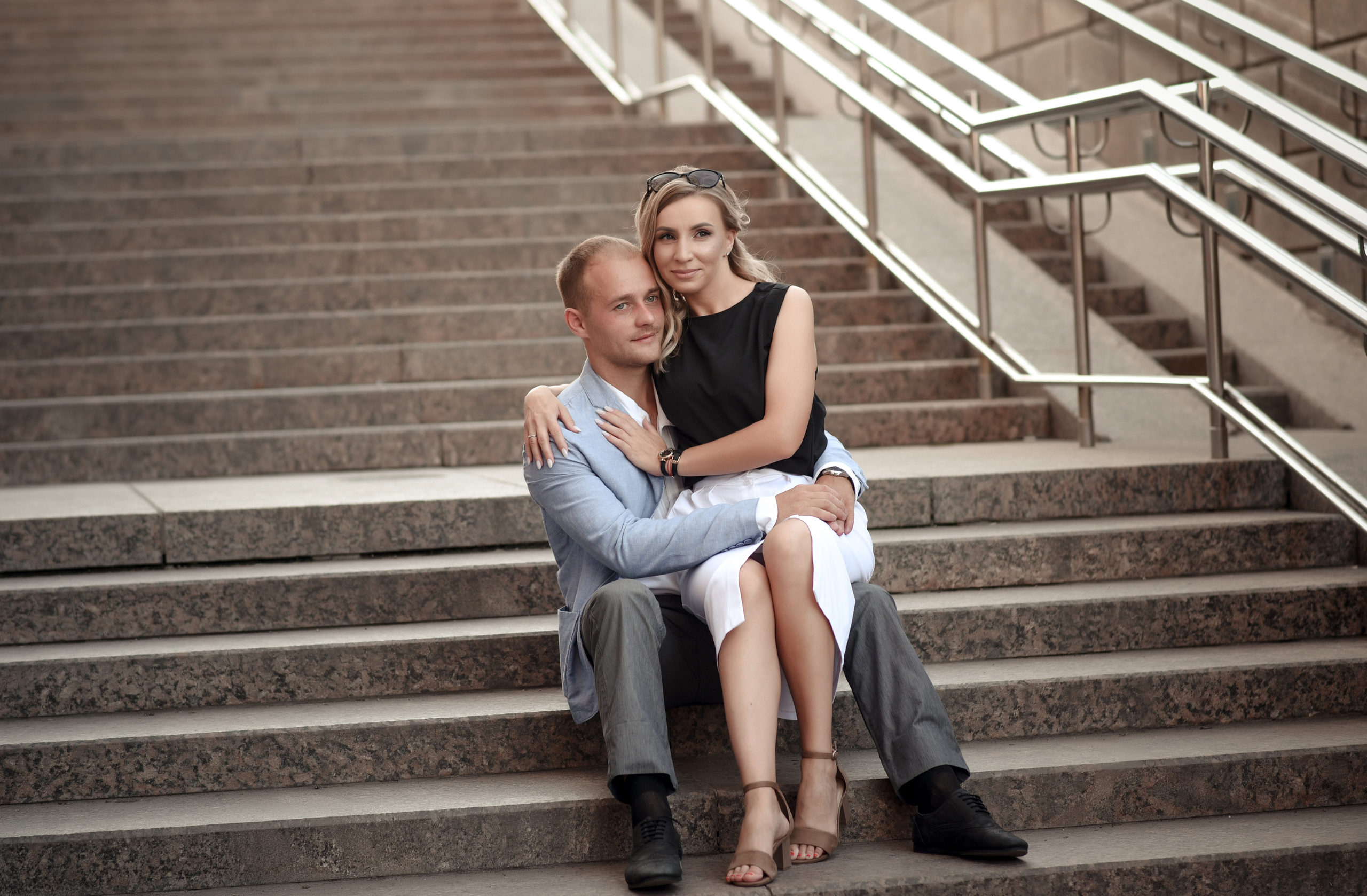 Love story в двух локациях город и природа. Свадебный, семейный, детский, контент фотограф в Омске Максим Ильин