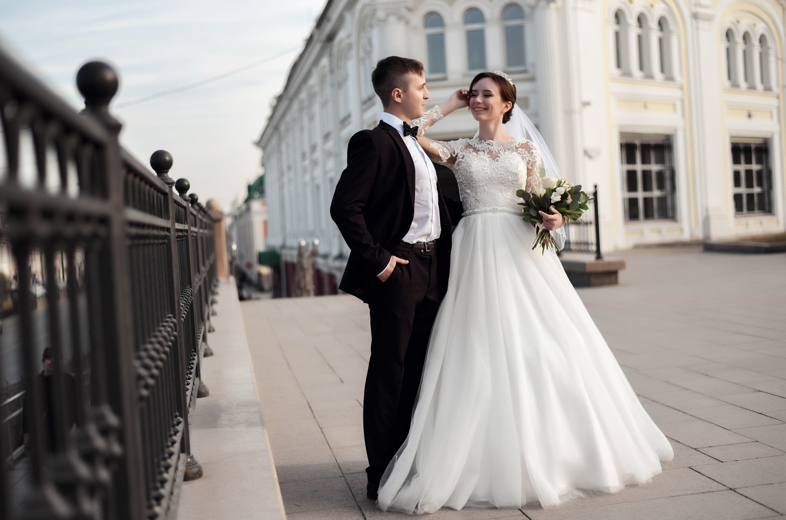 Весенняя, романтичная свадебная серия Владислава и Валентины. Свадебный, семейный, детский, контент фотограф в Омске Максим Ильин