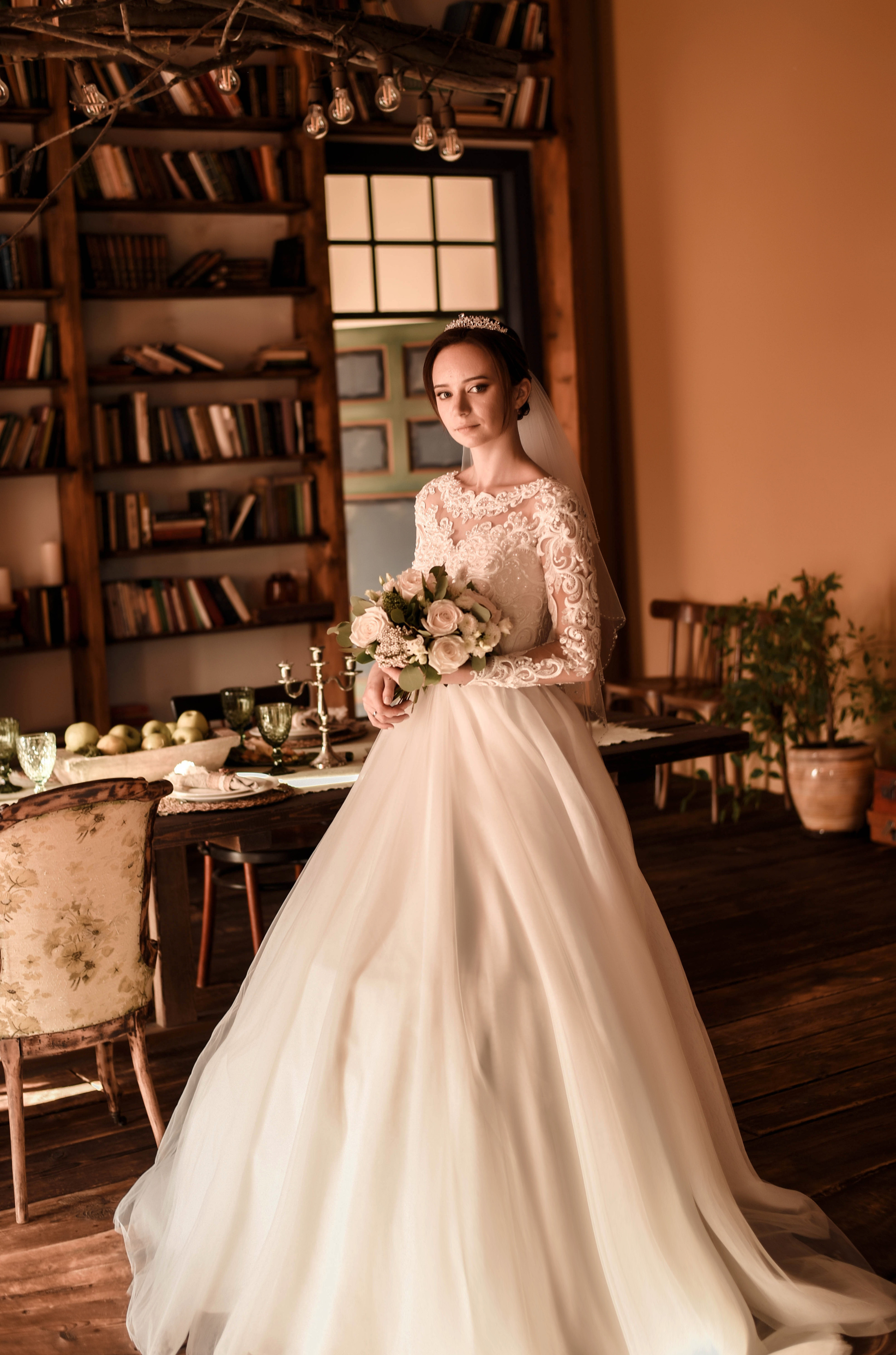 Весенняя, романтичная свадебная серия Владислава и Валентины. Свадебный, семейный, детский, контент фотограф в Омске Максим Ильин