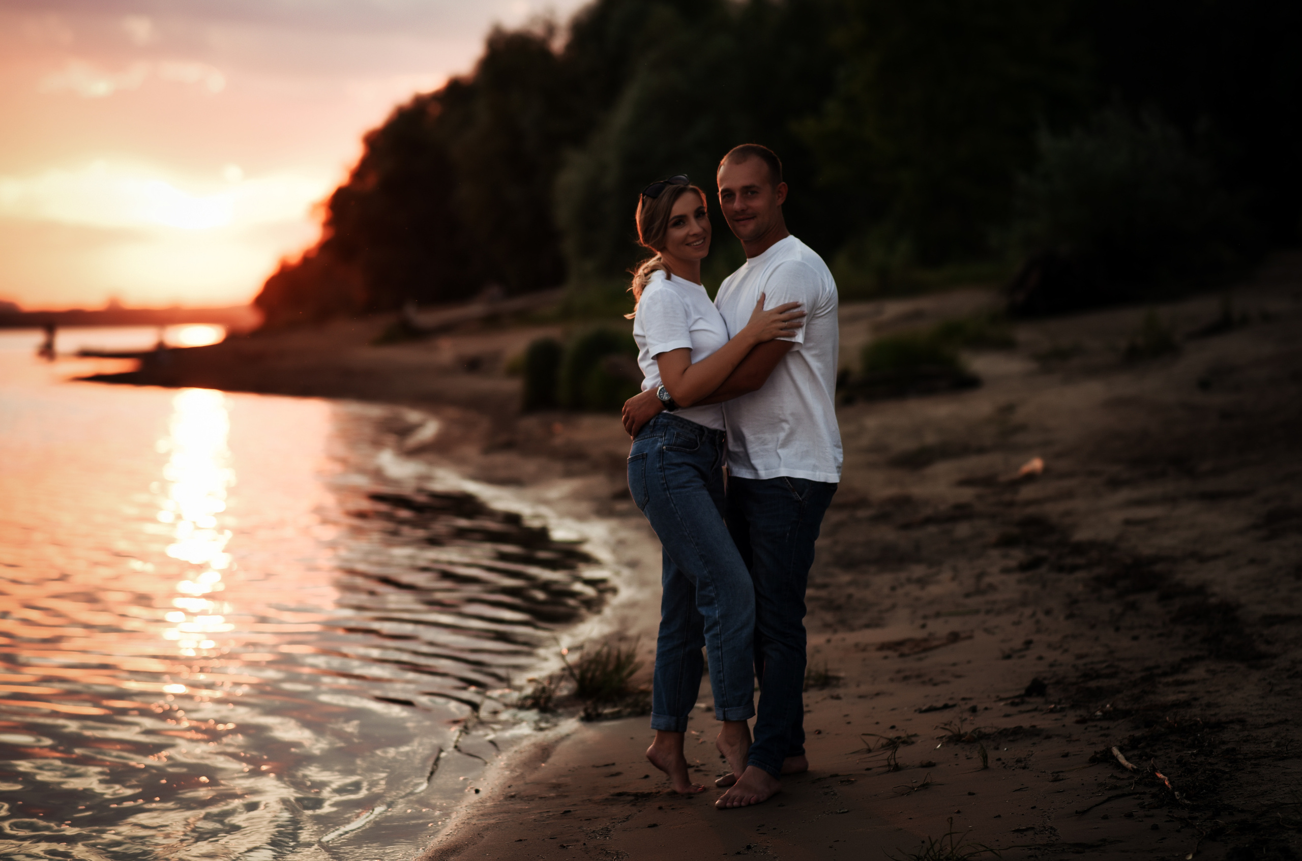 Love story в двух локациях город и природа. Свадебный, семейный, детский, контент фотограф в Омске Максим Ильин