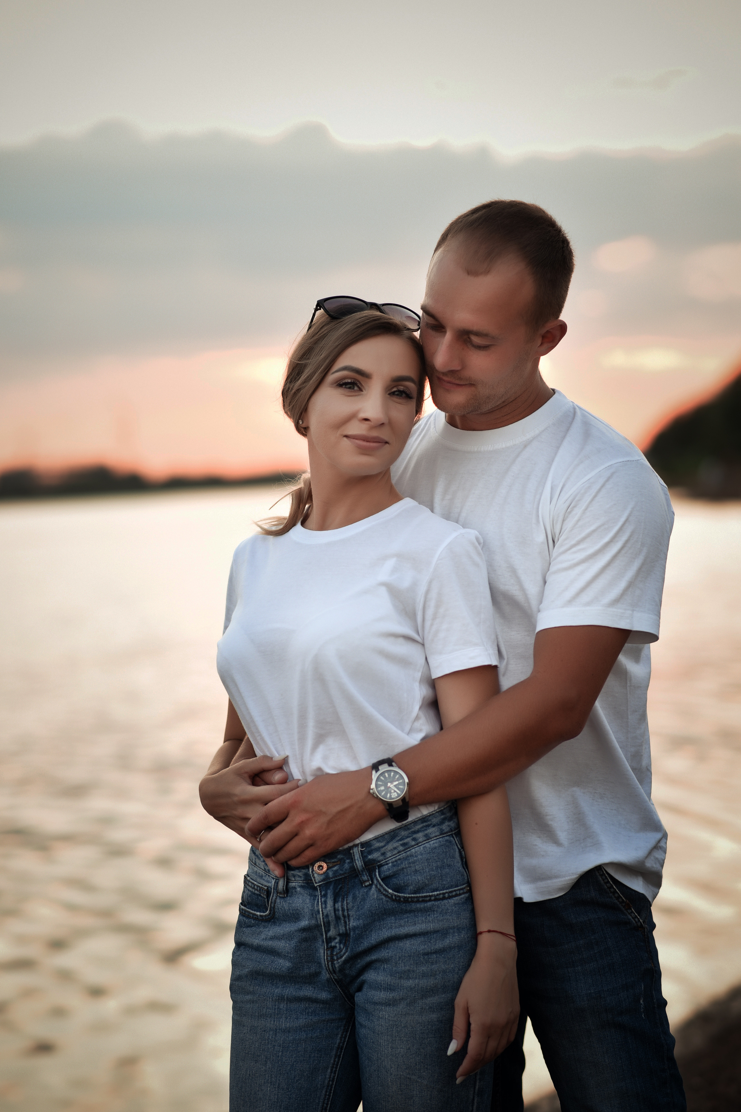 Love story в двух локациях город и природа. Свадебный, семейный, детский, контент фотограф в Омске Максим Ильин