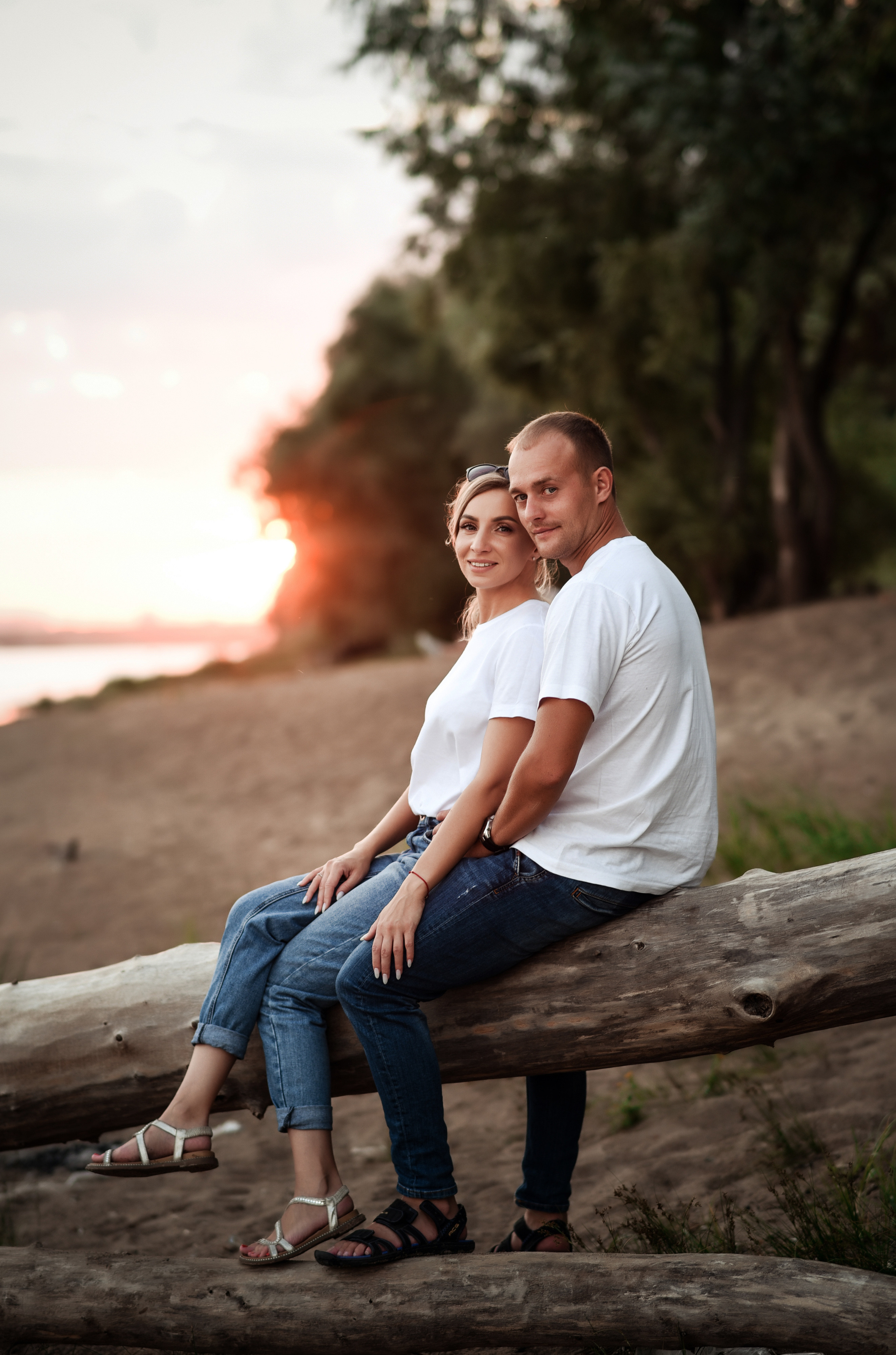 Love story в двух локациях город и природа. Свадебный, семейный, детский, контент фотограф в Омске Максим Ильин