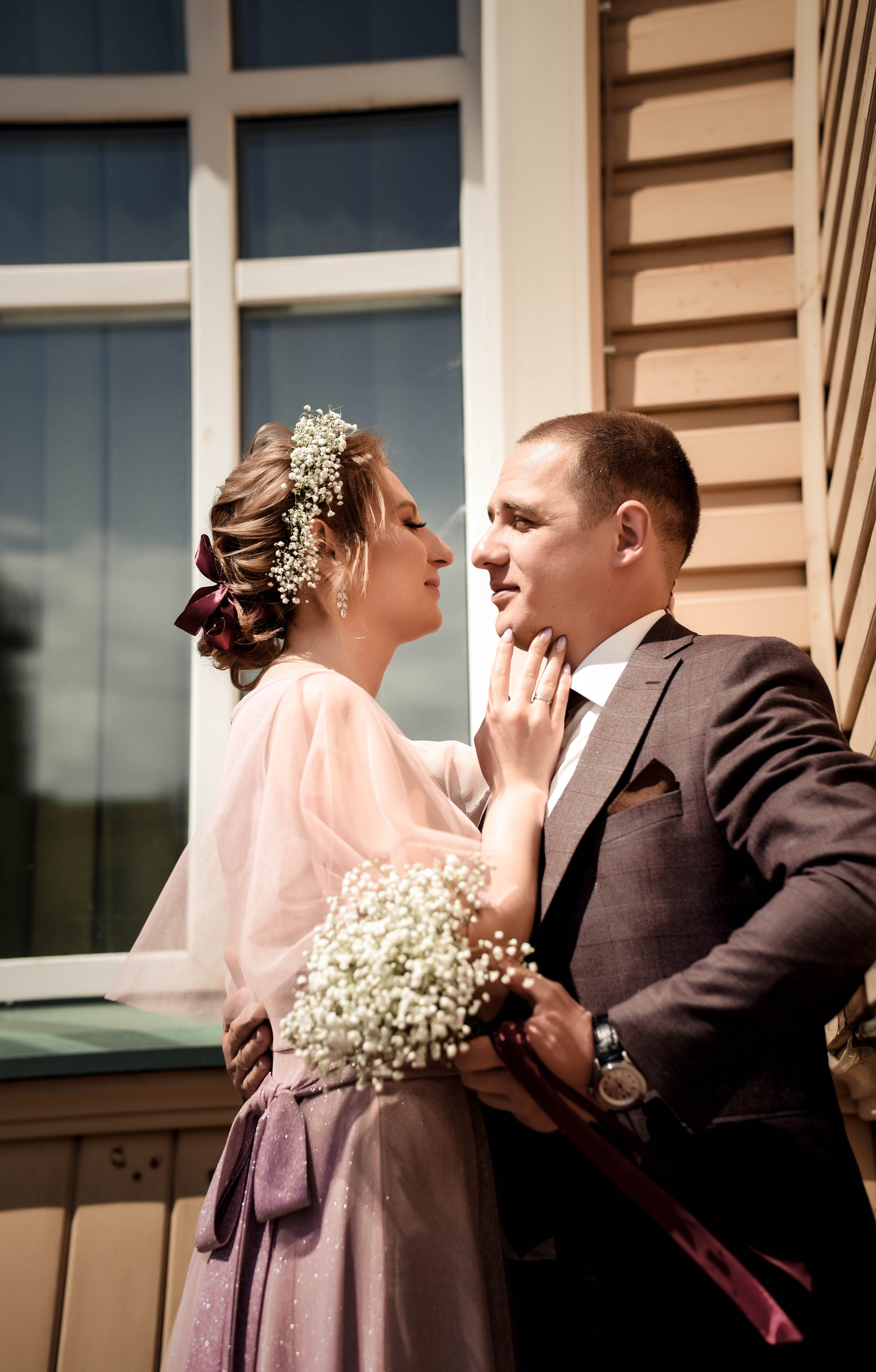 Цветущий май. Свадебная прогулка Андрея и Светланы. Свадебный, семейный, детский, контент фотограф в Омске Максим Ильин