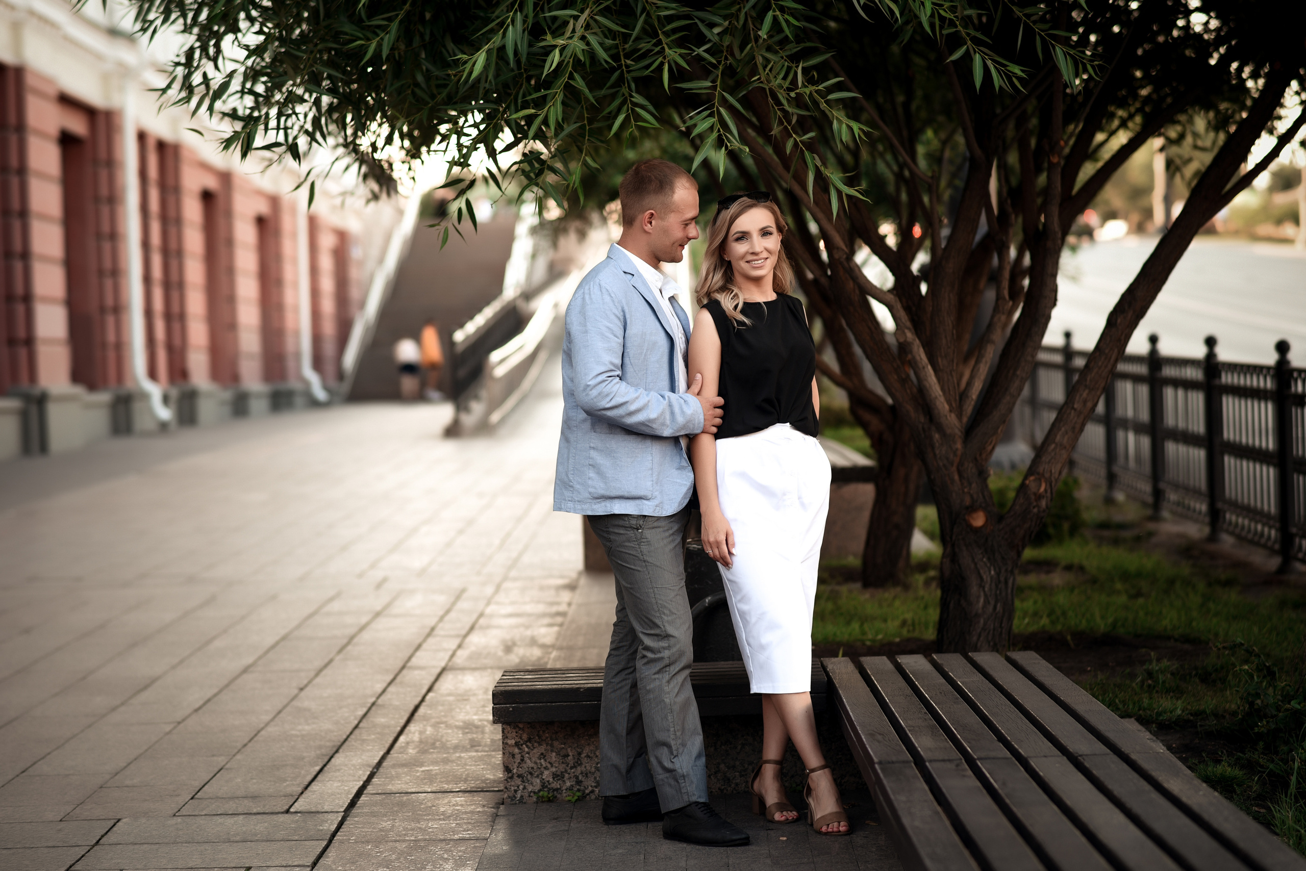 Love story в двух локациях город и природа. Свадебный, семейный, детский, контент фотограф в Омске Максим Ильин