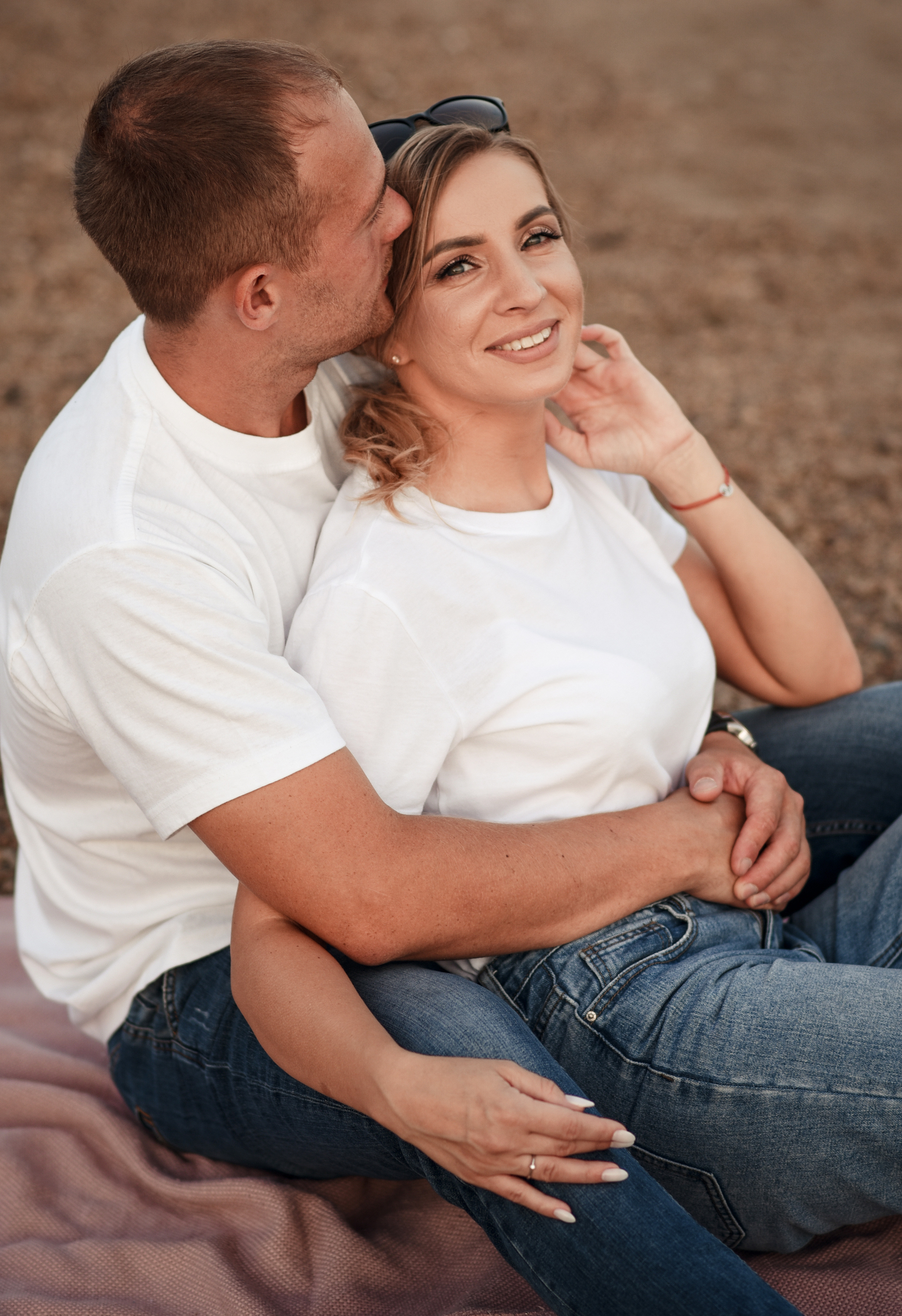 Love story в двух локациях город и природа. Свадебный, семейный, детский, контент фотограф в Омске Максим Ильин