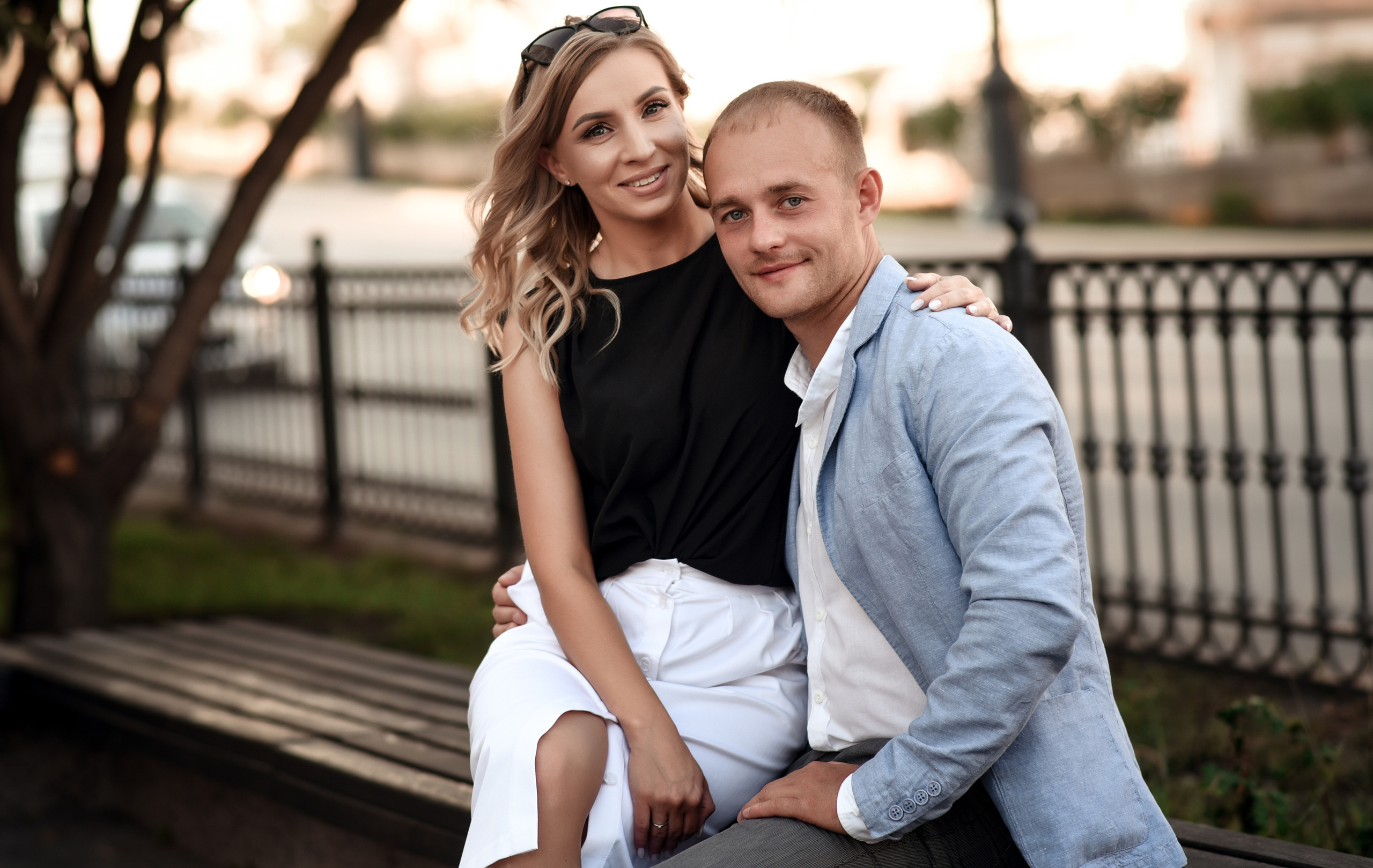 Love story в двух локациях город и природа. Свадебный, семейный, детский, контент фотограф в Омске Максим Ильин
