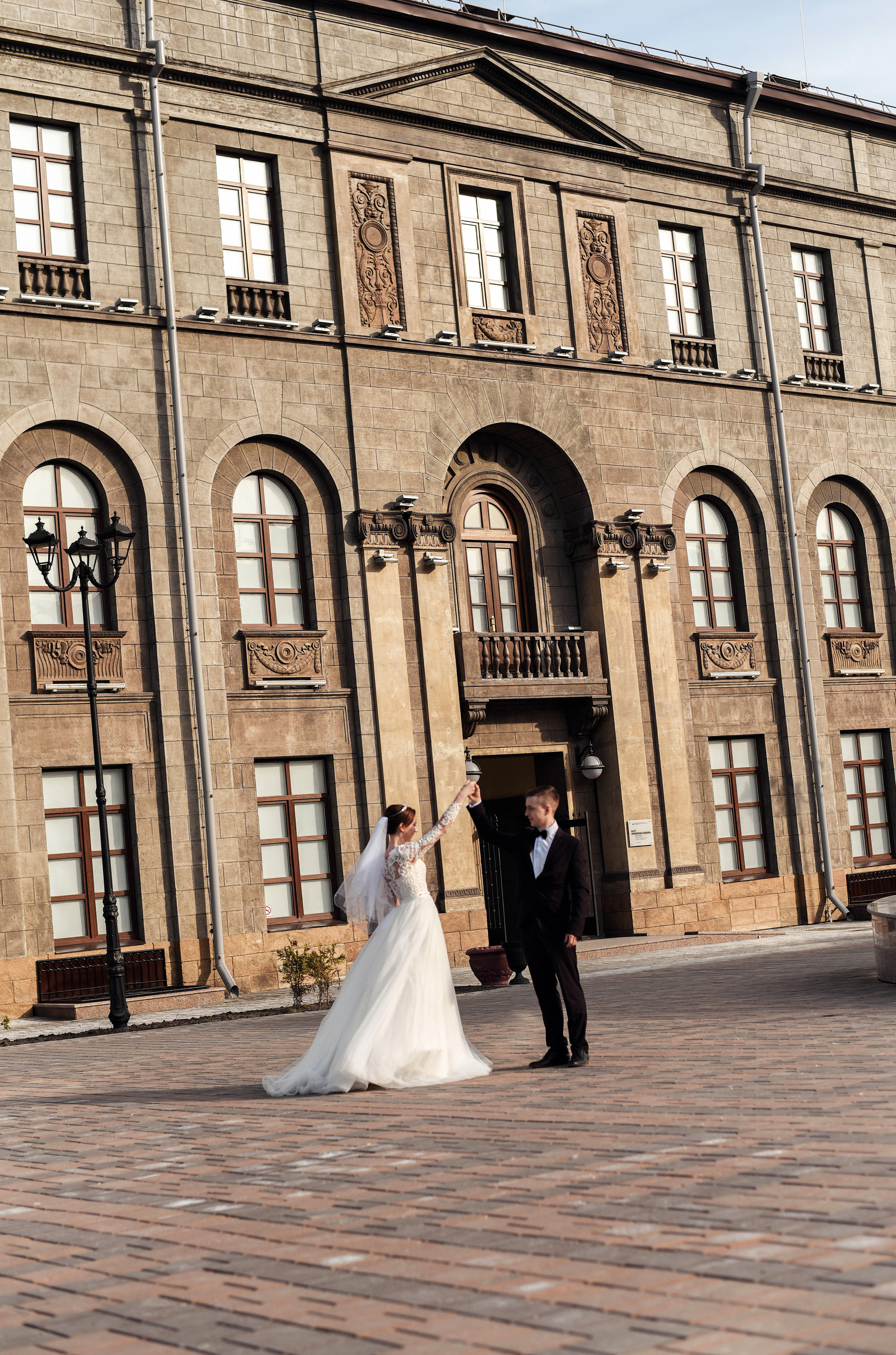 Весенняя, романтичная свадебная серия Владислава и Валентины. Свадебный, семейный, детский, контент фотограф в Омске Максим Ильин