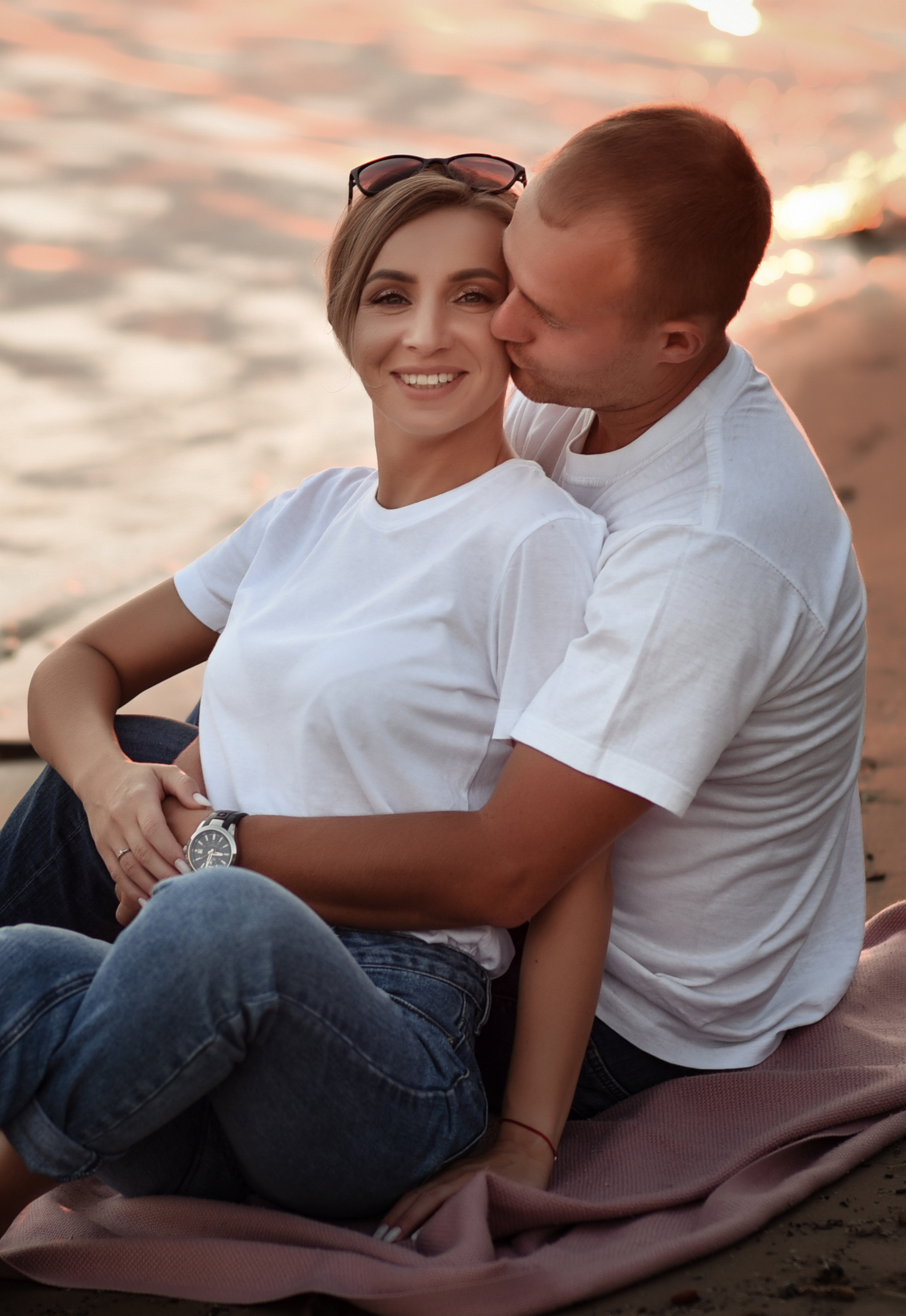 Love story в двух локациях город и природа. Свадебный, семейный, детский, контент фотограф в Омске Максим Ильин