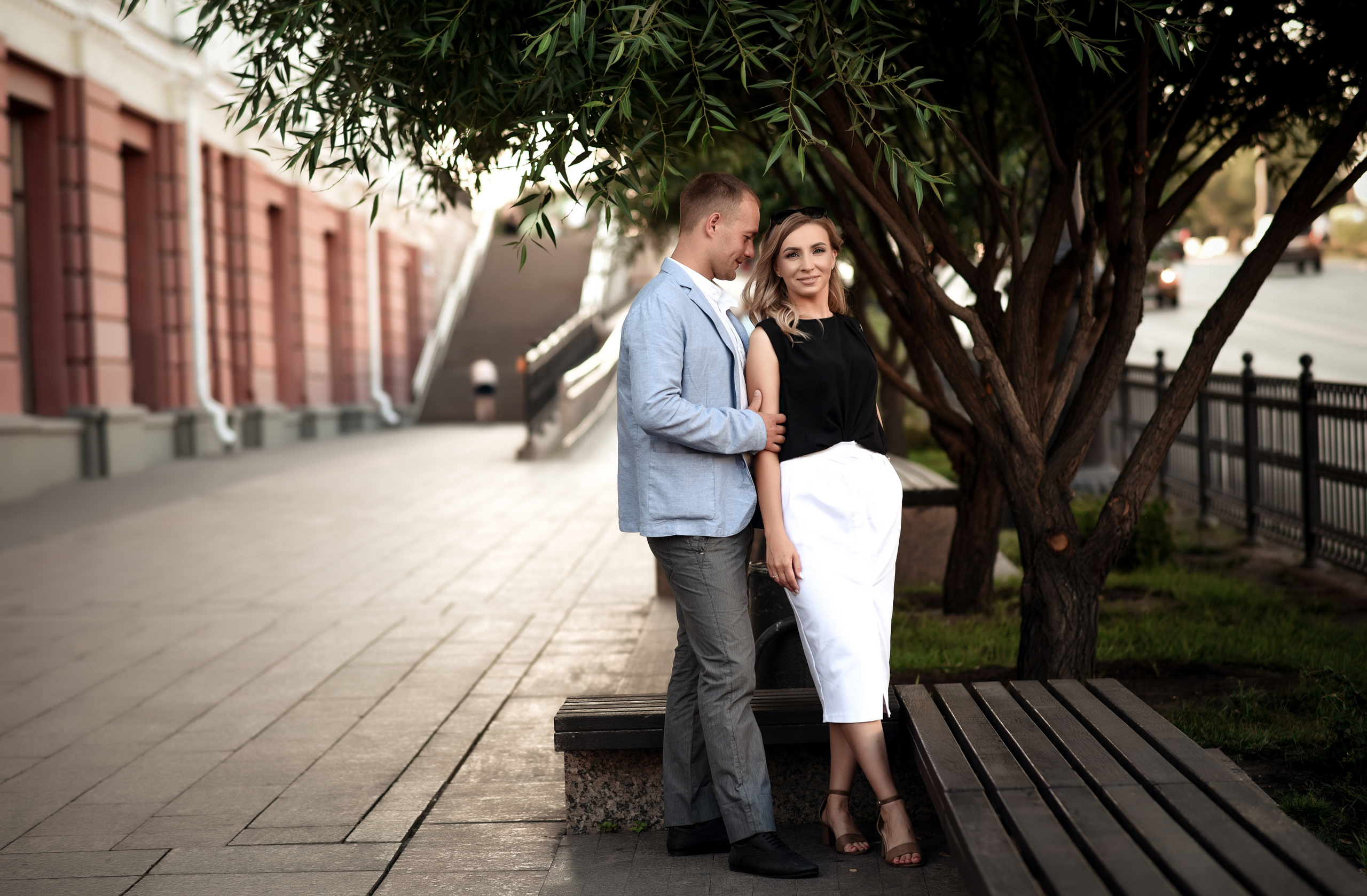 Love story в двух локациях город и природа. Свадебный, семейный, детский, контент фотограф в Омске Максим Ильин