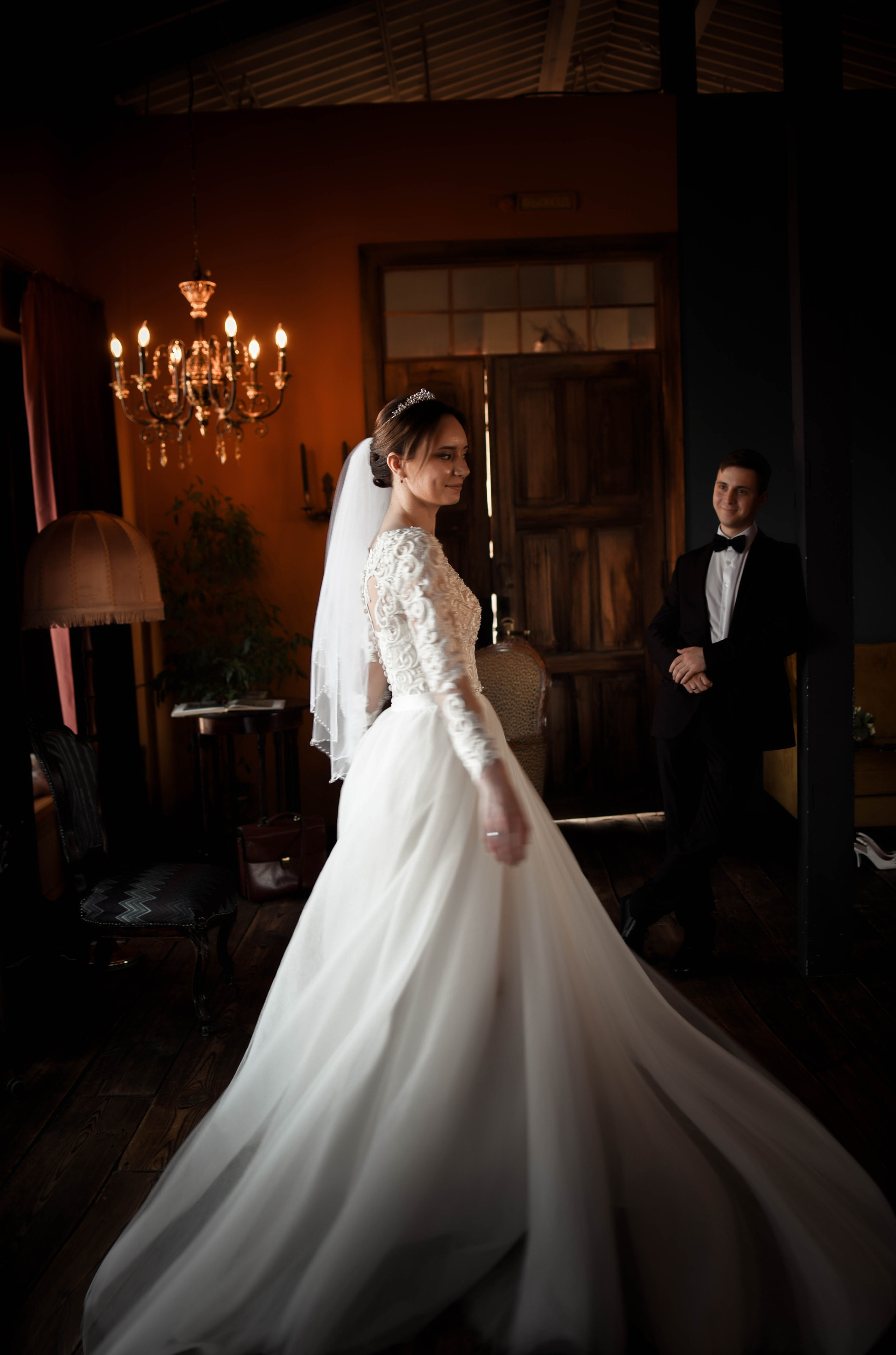 Весенняя, романтичная свадебная серия Владислава и Валентины. Свадебный, семейный, детский, контент фотограф в Омске Максим Ильин