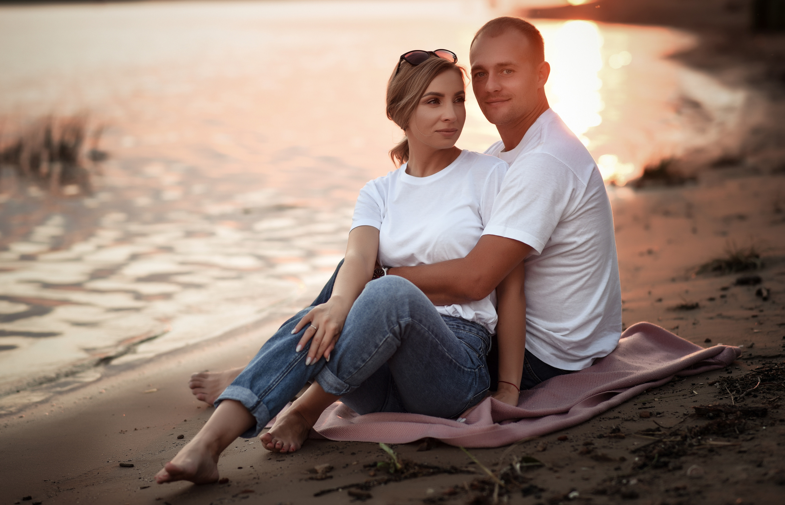 Love story в двух локациях город и природа. Свадебный, семейный, детский, контент фотограф в Омске Максим Ильин