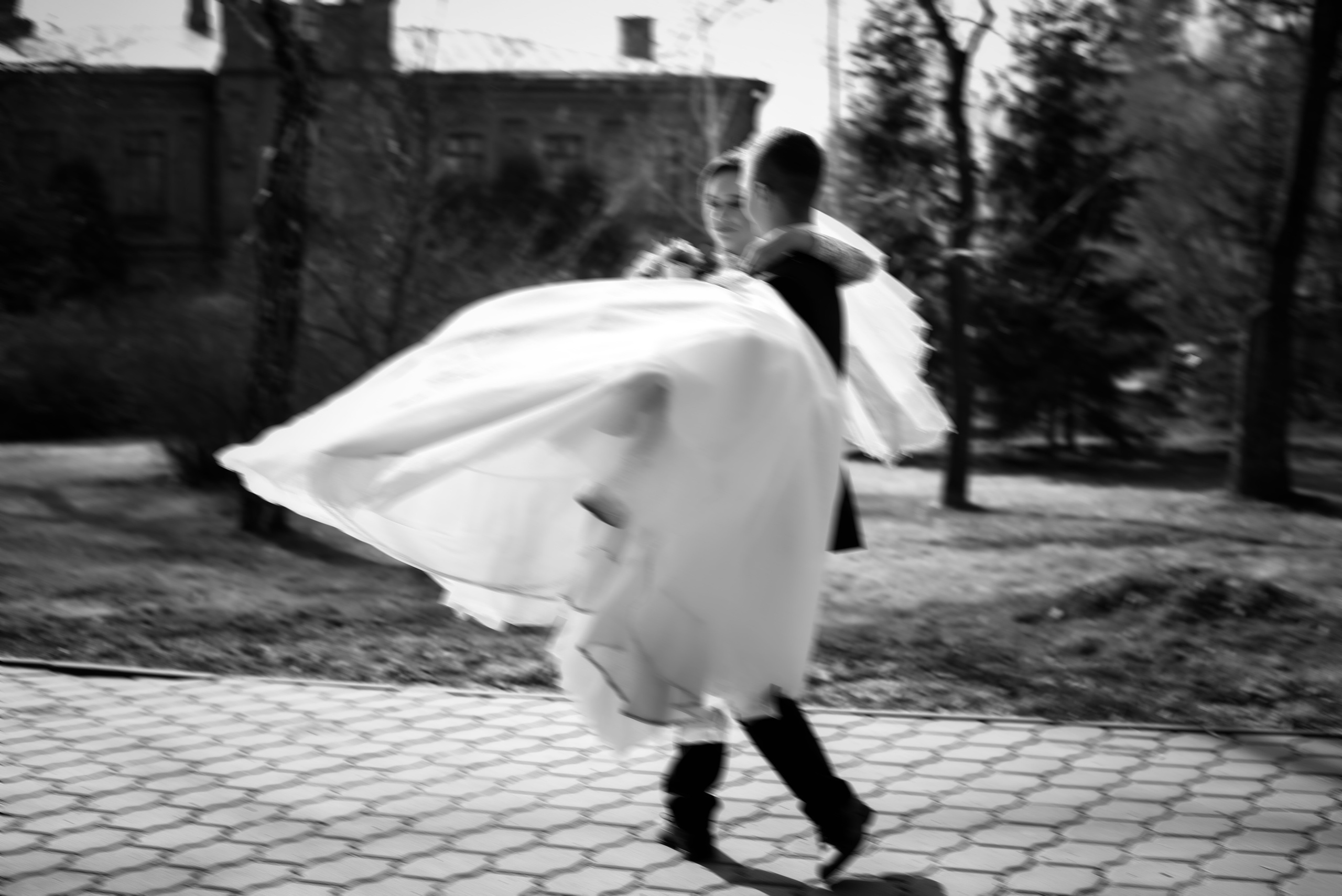 Весенняя, романтичная свадебная серия Владислава и Валентины. Свадебный, семейный, детский, контент фотограф в Омске Максим Ильин