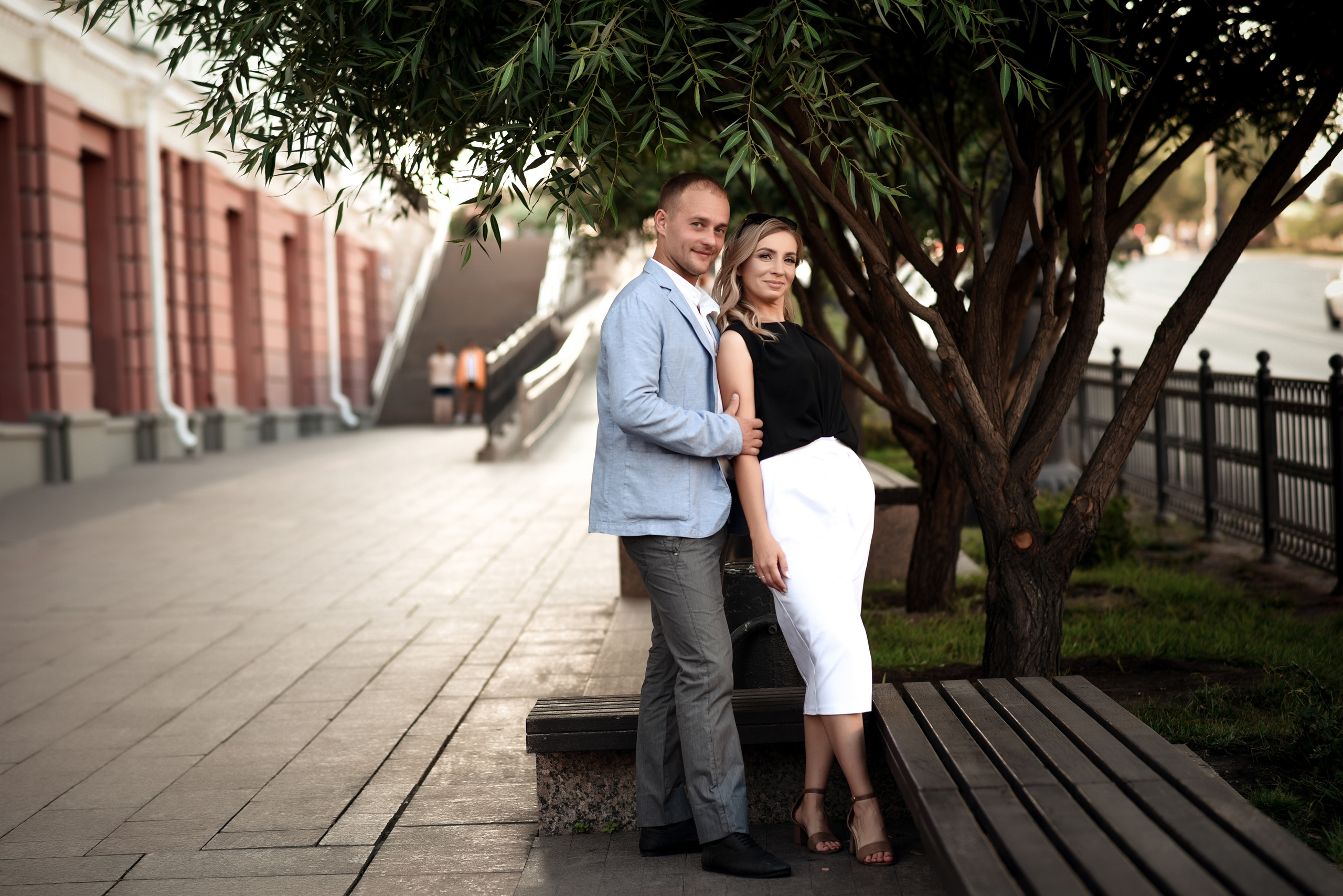 Love story в двух локациях город и природа. Свадебный, семейный, детский, контент фотограф в Омске Максим Ильин