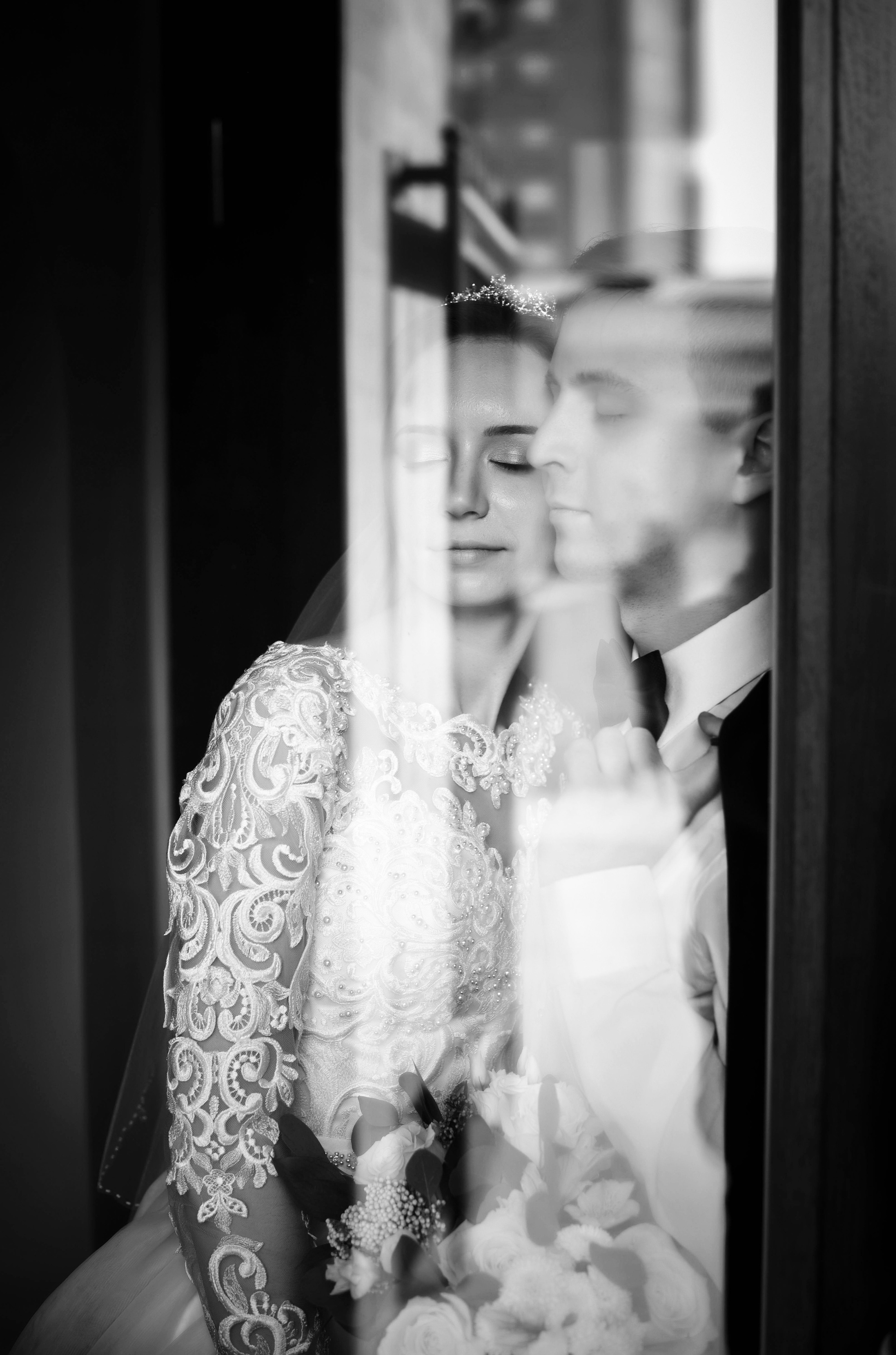 Весенняя, романтичная свадебная серия Владислава и Валентины. Свадебный, семейный, детский, контент фотограф в Омске Максим Ильин