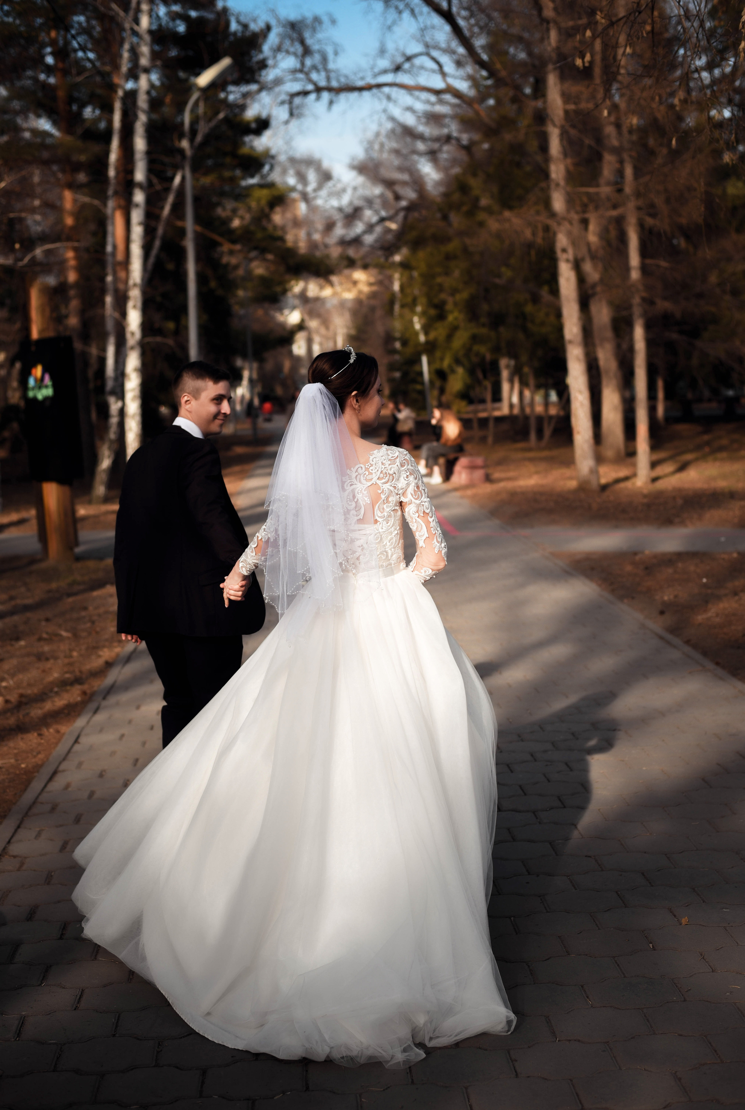 Весенняя, романтичная свадебная серия Владислава и Валентины. Свадебный, семейный, детский, контент фотограф в Омске Максим Ильин