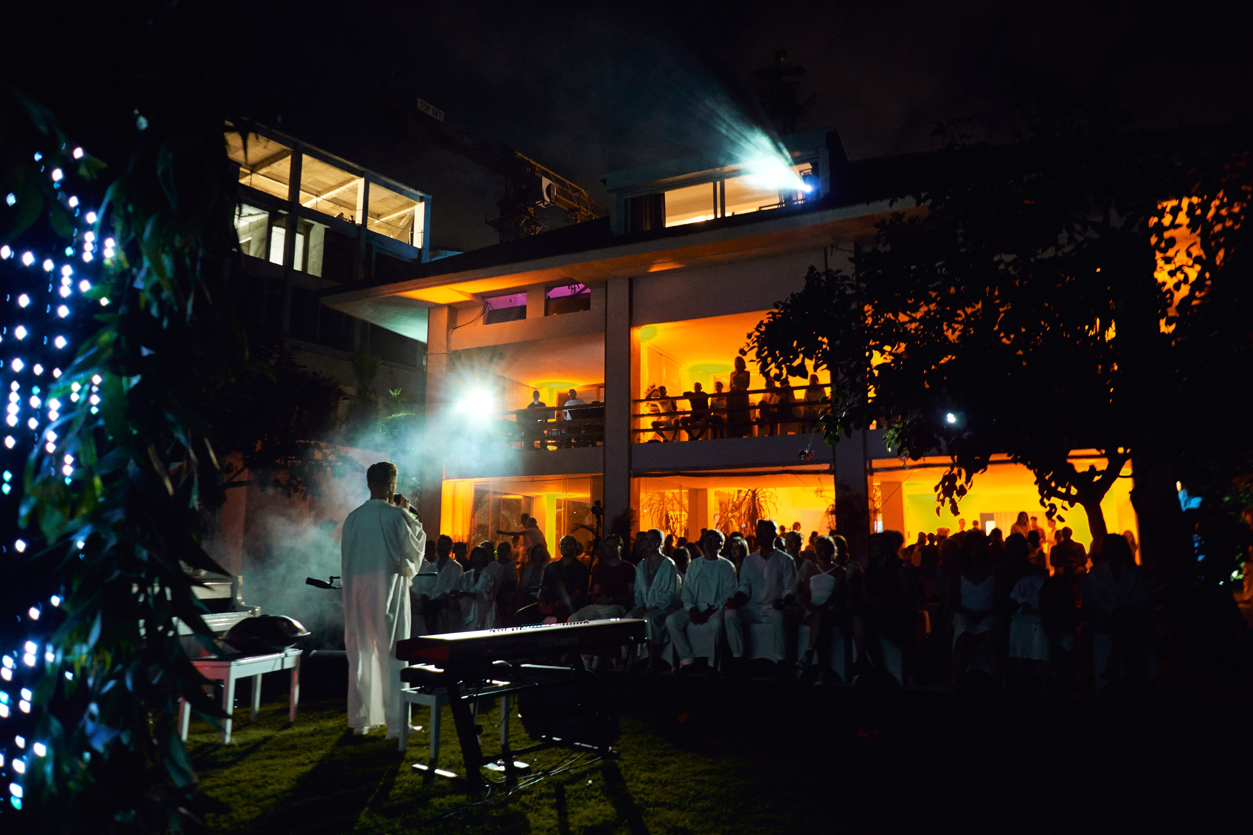 Eric Cravets. See the moment and catche. commercial and reportage