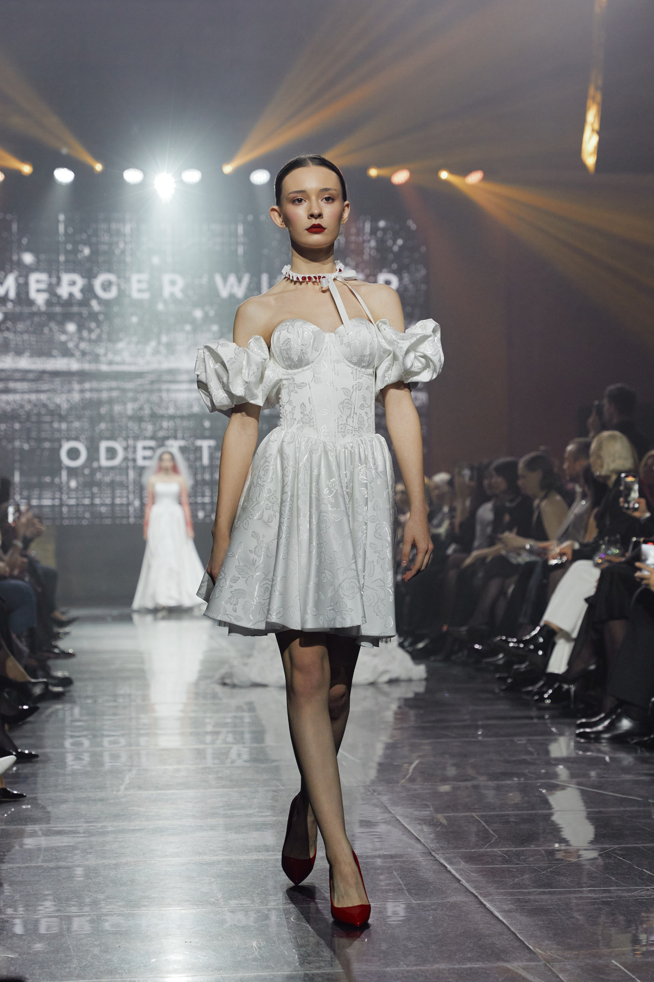 Показ KAMERGER | ODETTA. Свадебный фотограф и видеограф из Санкт-Петербурга Агарков Никита