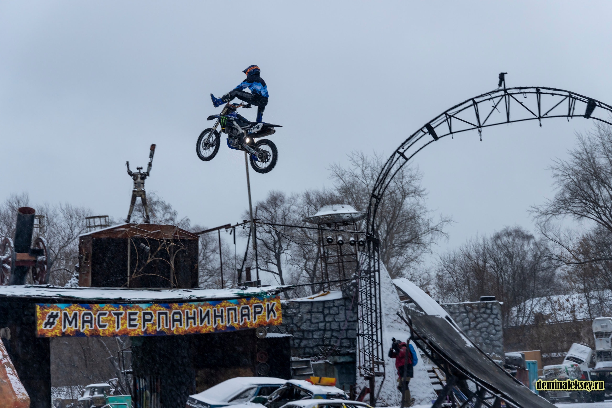 Танки против Монстр-Траков. Репортажный, семейный и студийный фотограф в Москве Демин Алексей