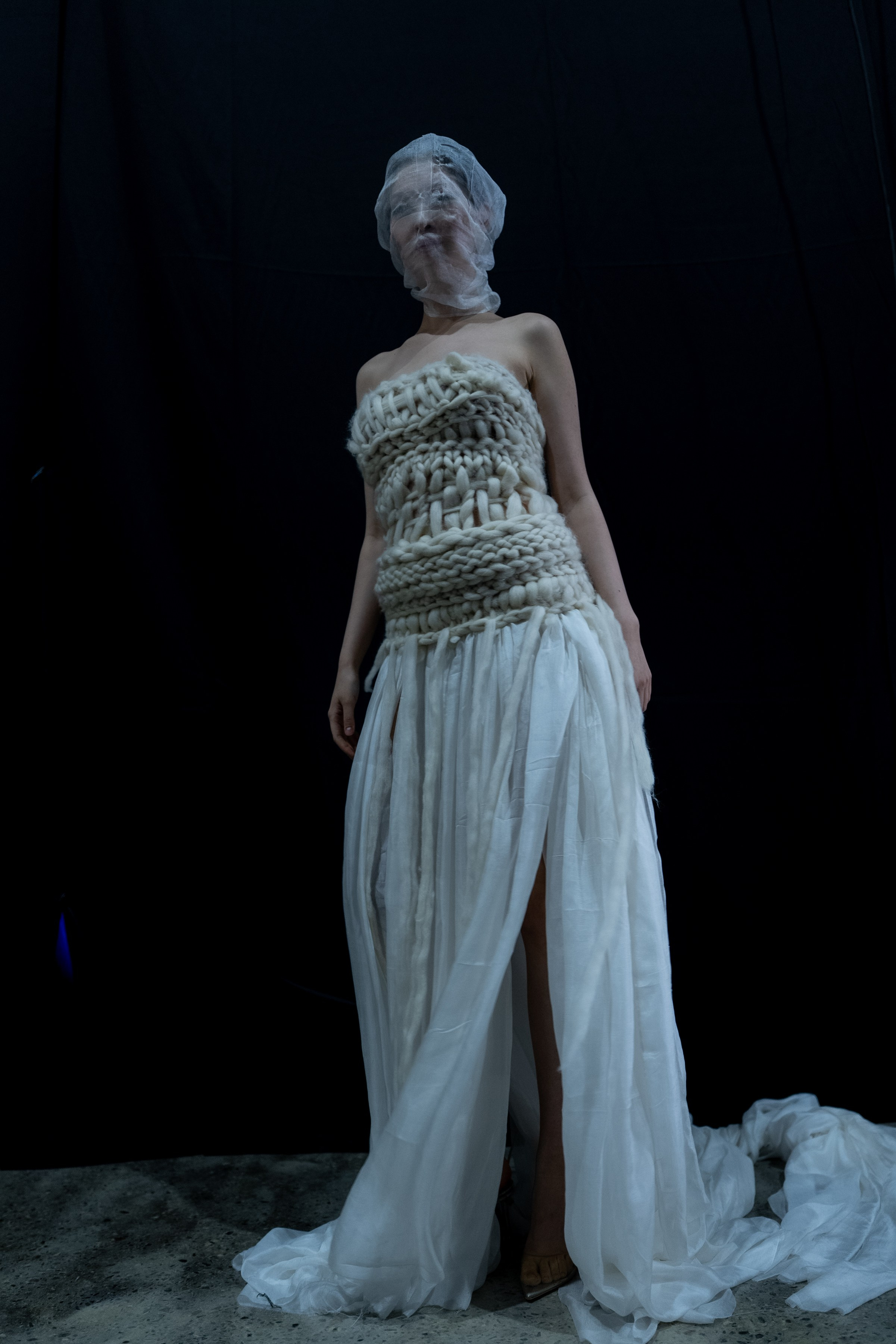 Visa Fashion Week Pre-Fall 2026 April BackStage Day 1. Сайт Алматинского НЮ АРТ, будуар и фэшн фотографа Дениса Карпенко